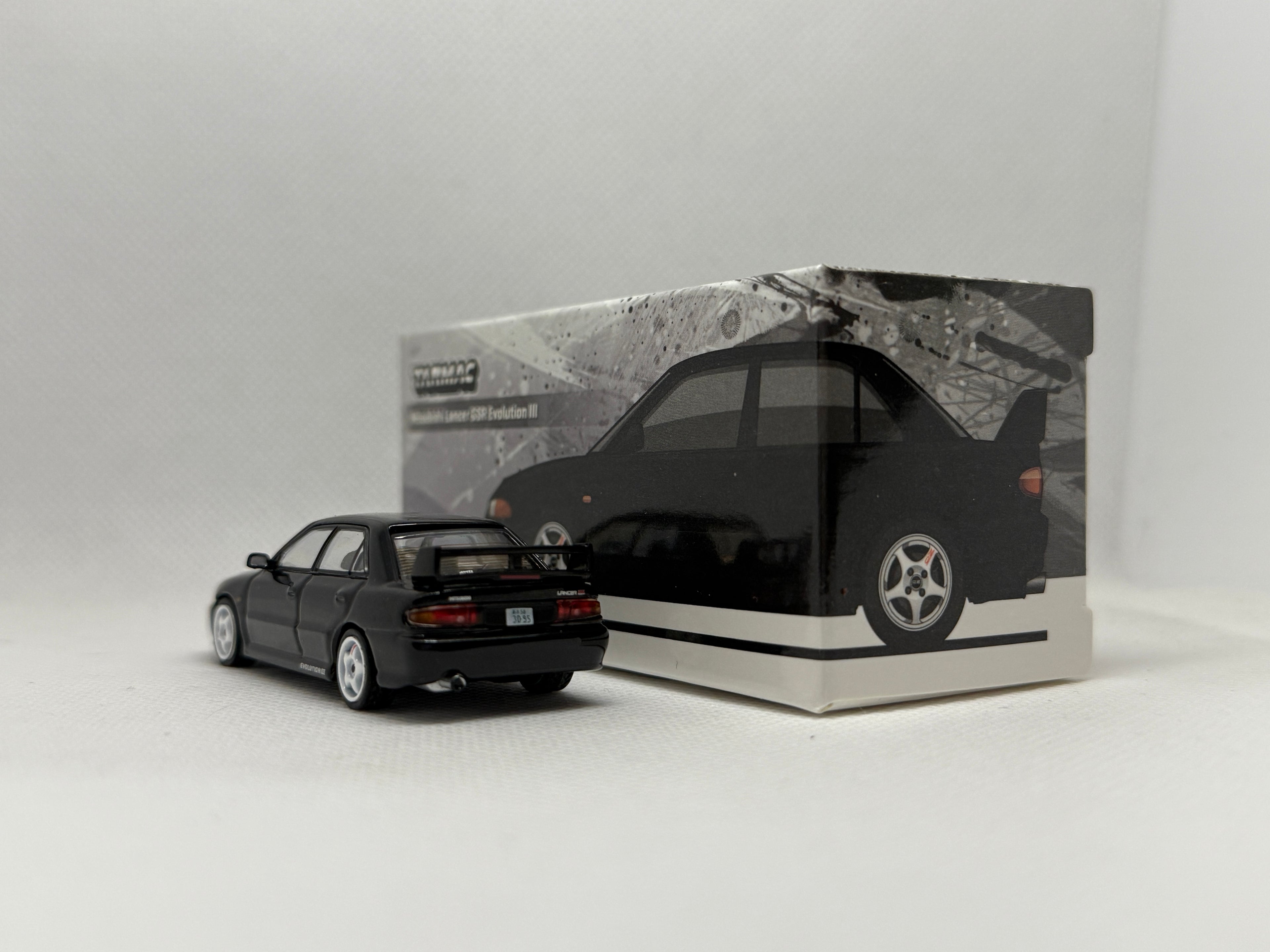 [Tarmac Works] Mitsubishi Lancer Evo 3