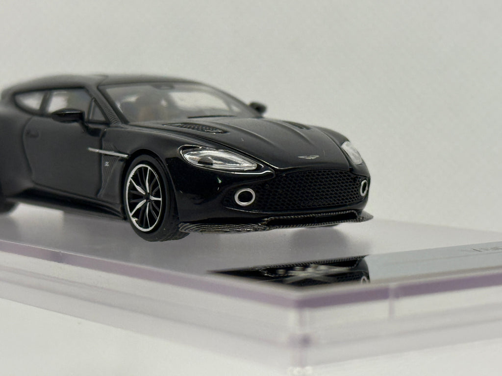 [King Model] Aston Martin Vanquish