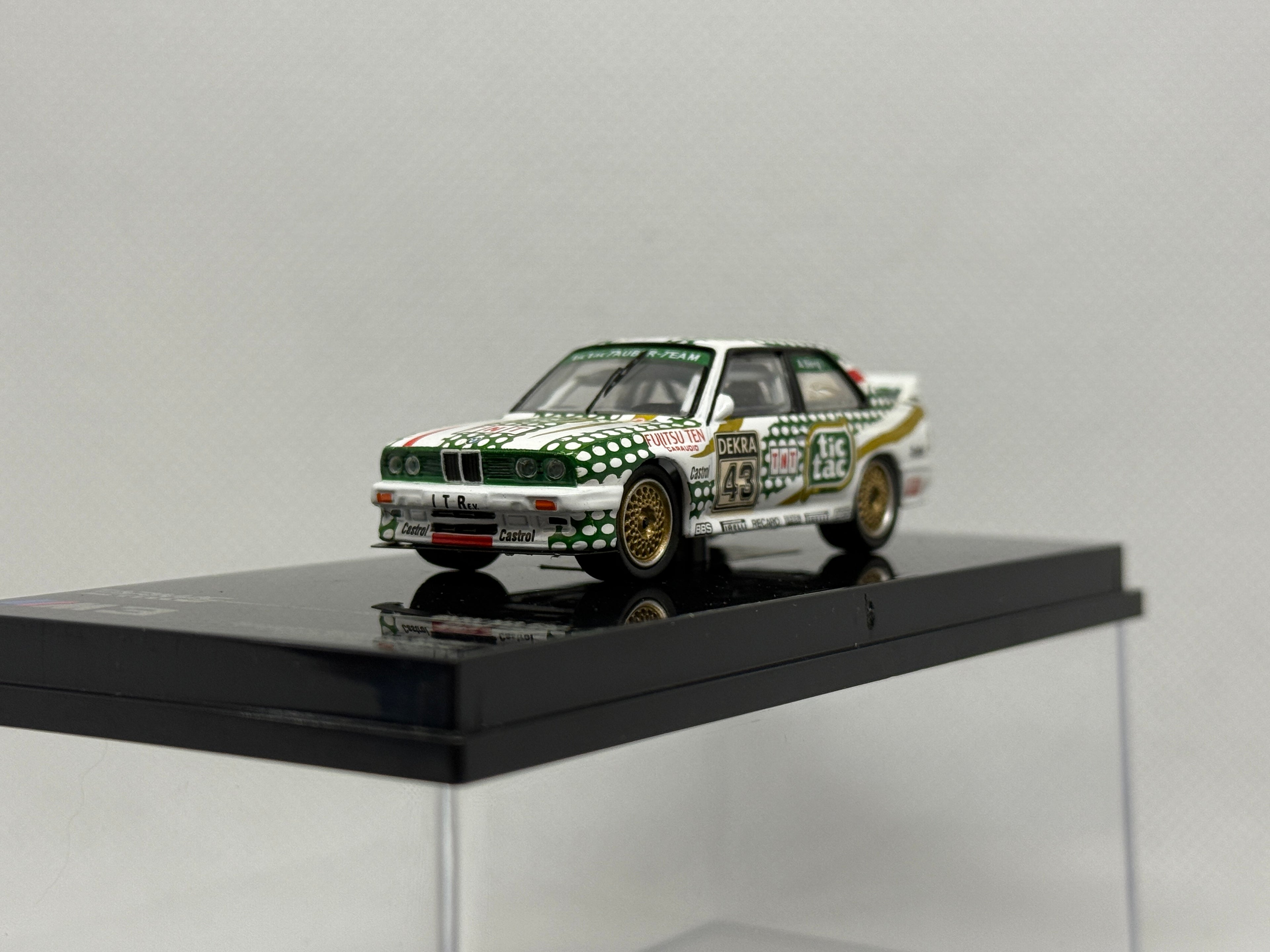 [Tarmac Works] BMW M3 DTM