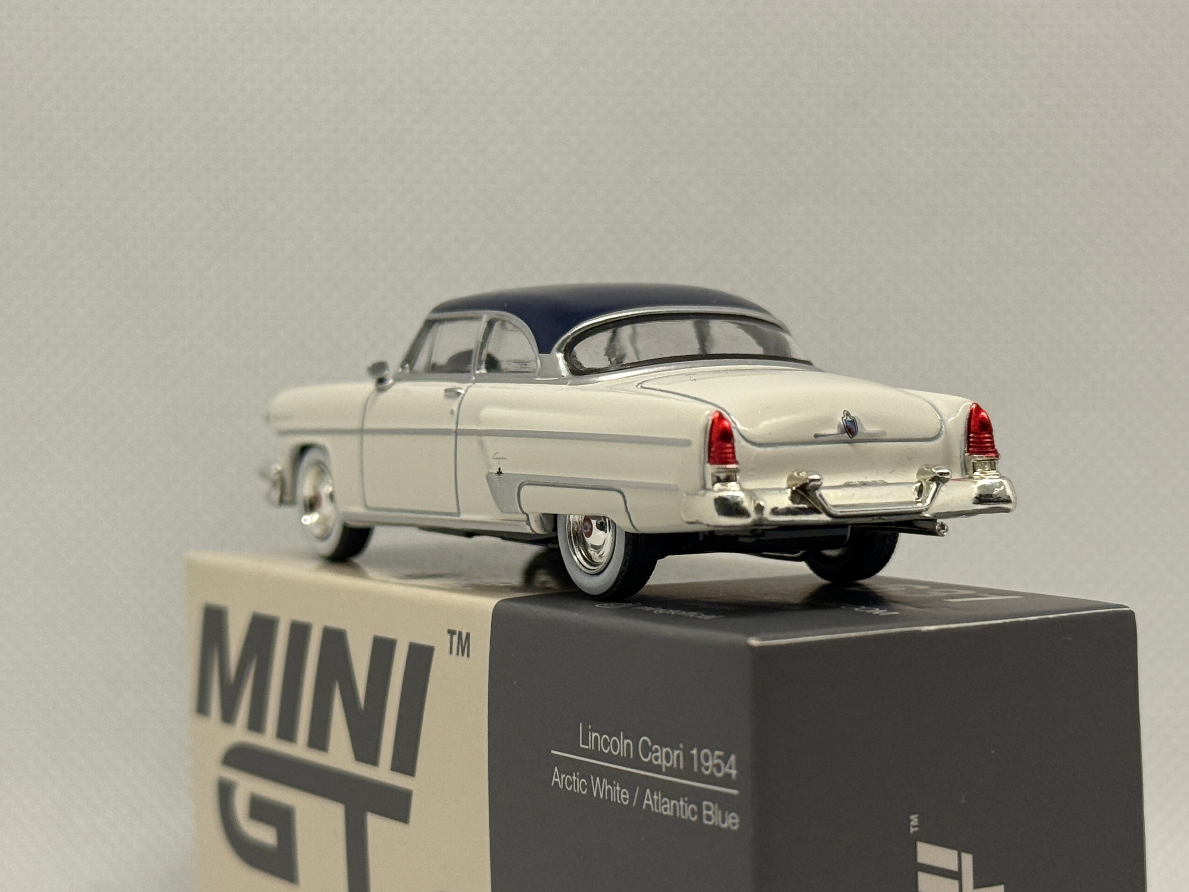 [MINI GT] I954 Lincoln Capri