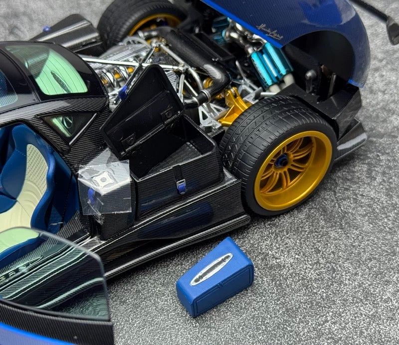 [Almost Real] Pagani Zonda Tricolore