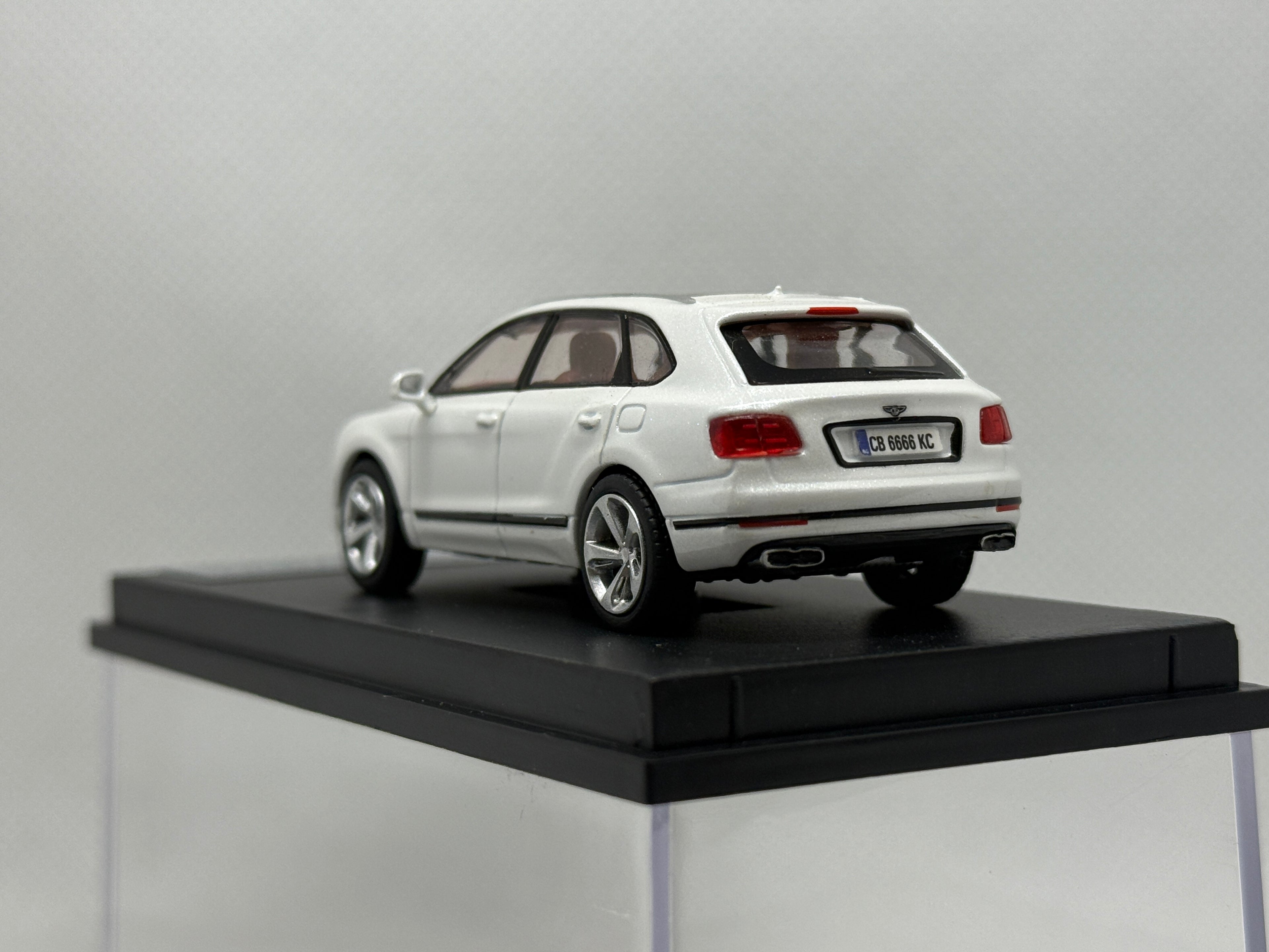 [LF Model] Bentley Bentayga
