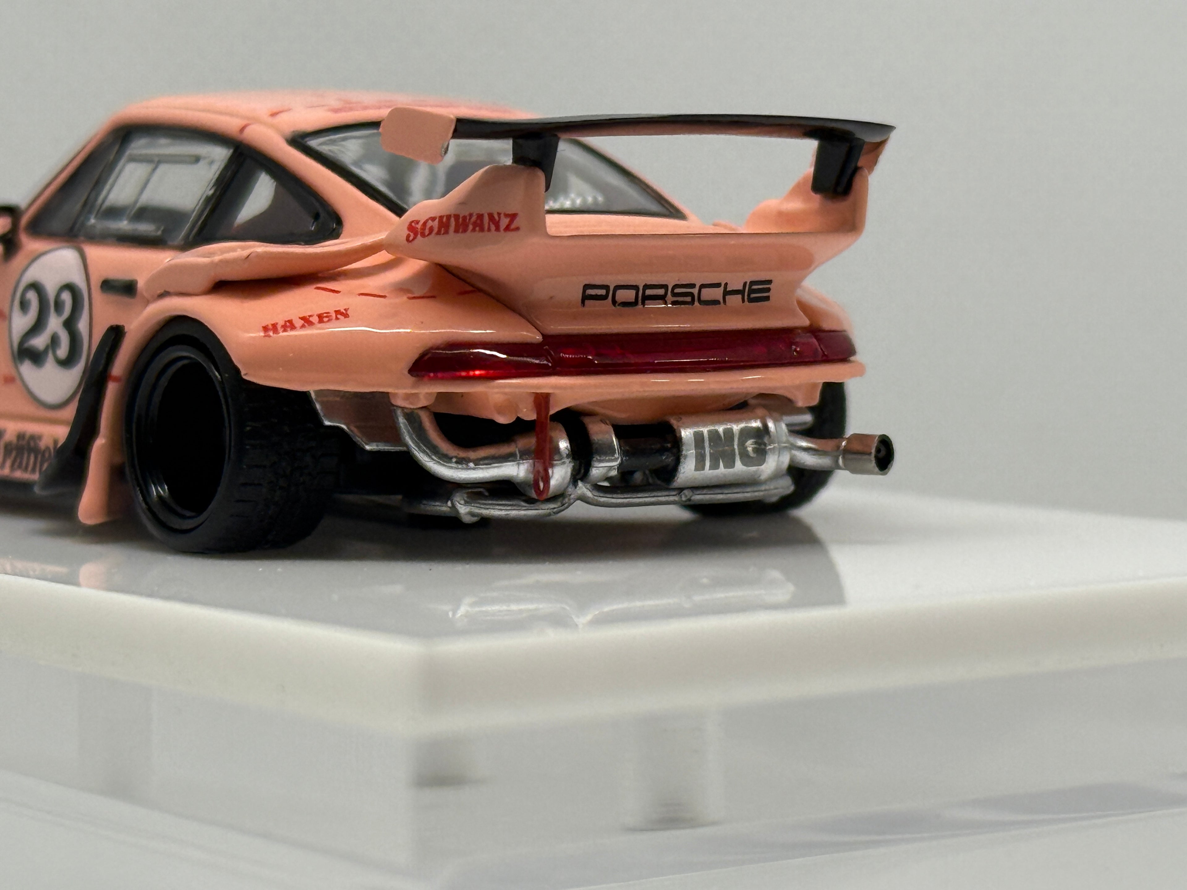 [Star Model] Porsche 993 RWB