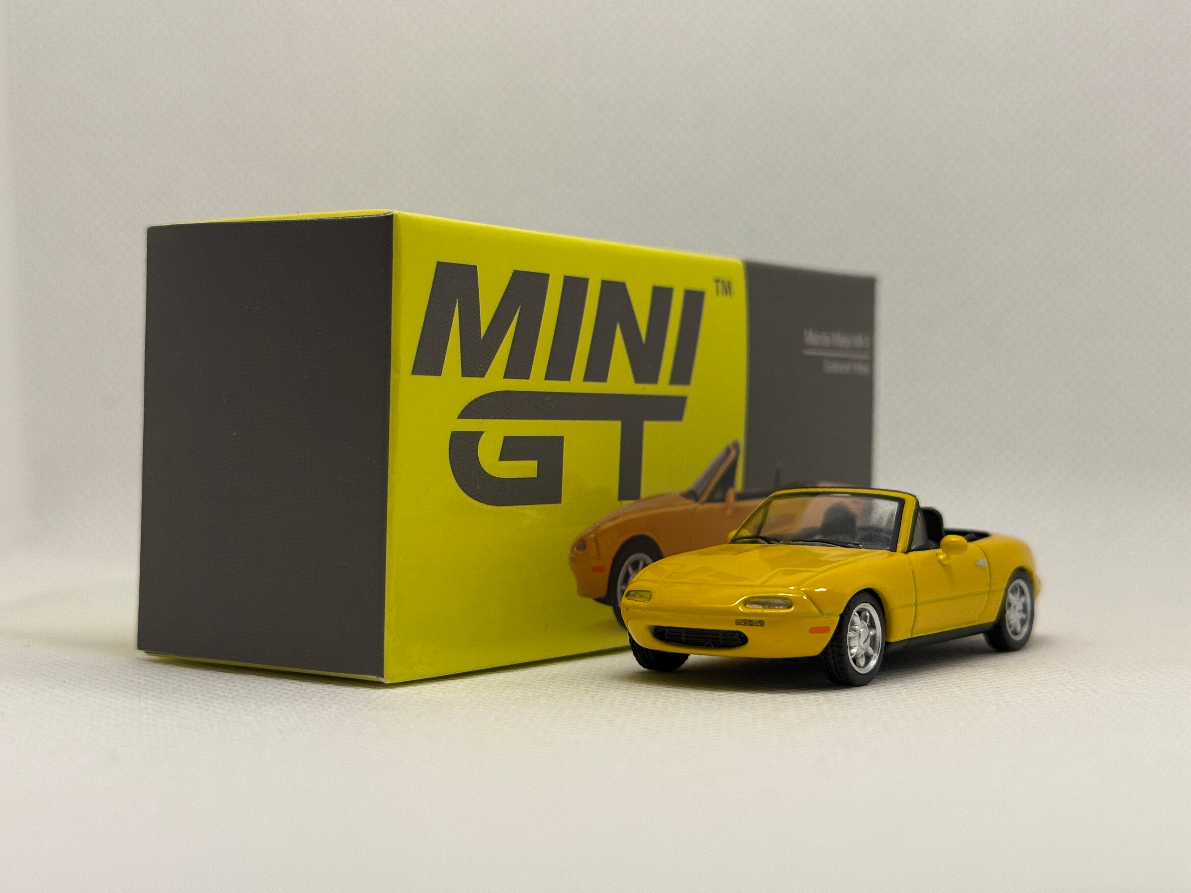 [MINI GT] Mazda Miata MX-5