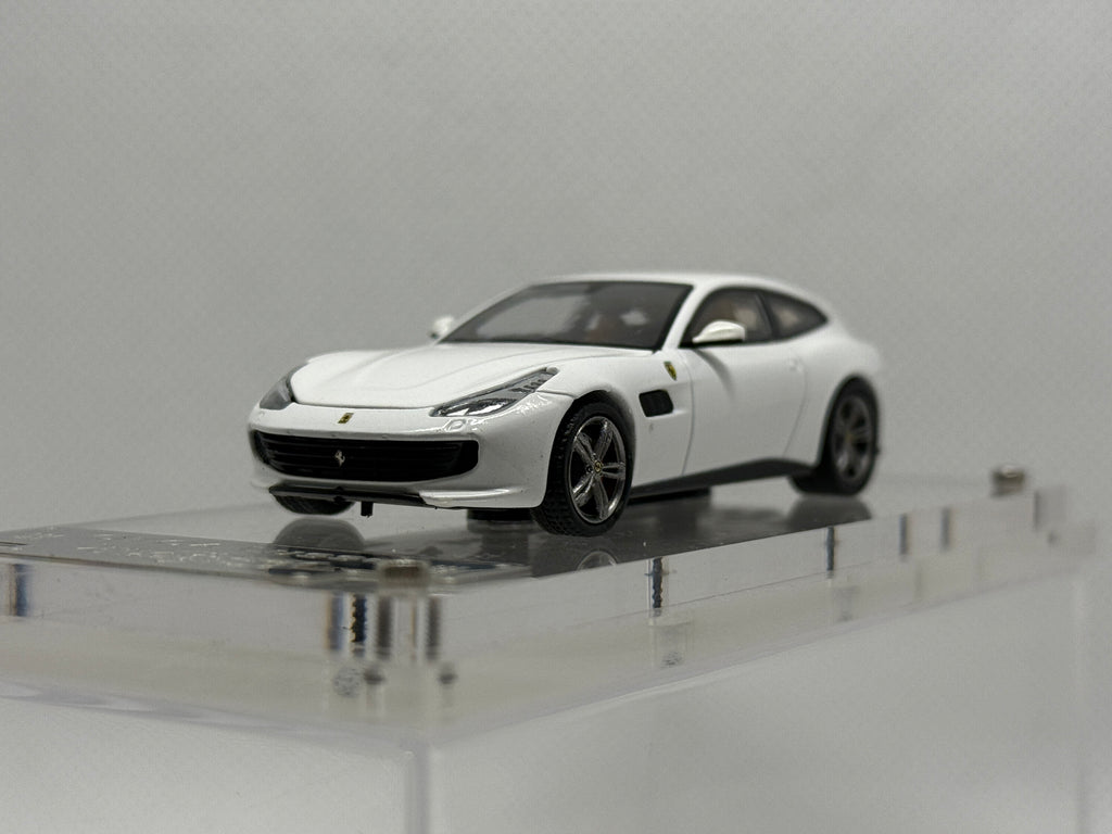 [Phantom Knight] Ferrari GTC4 Lusso