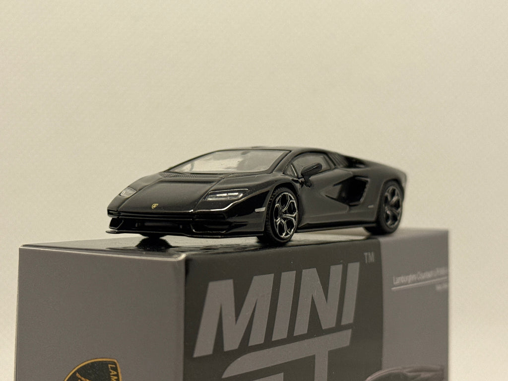 [MINI GT] Lamborghini Countach