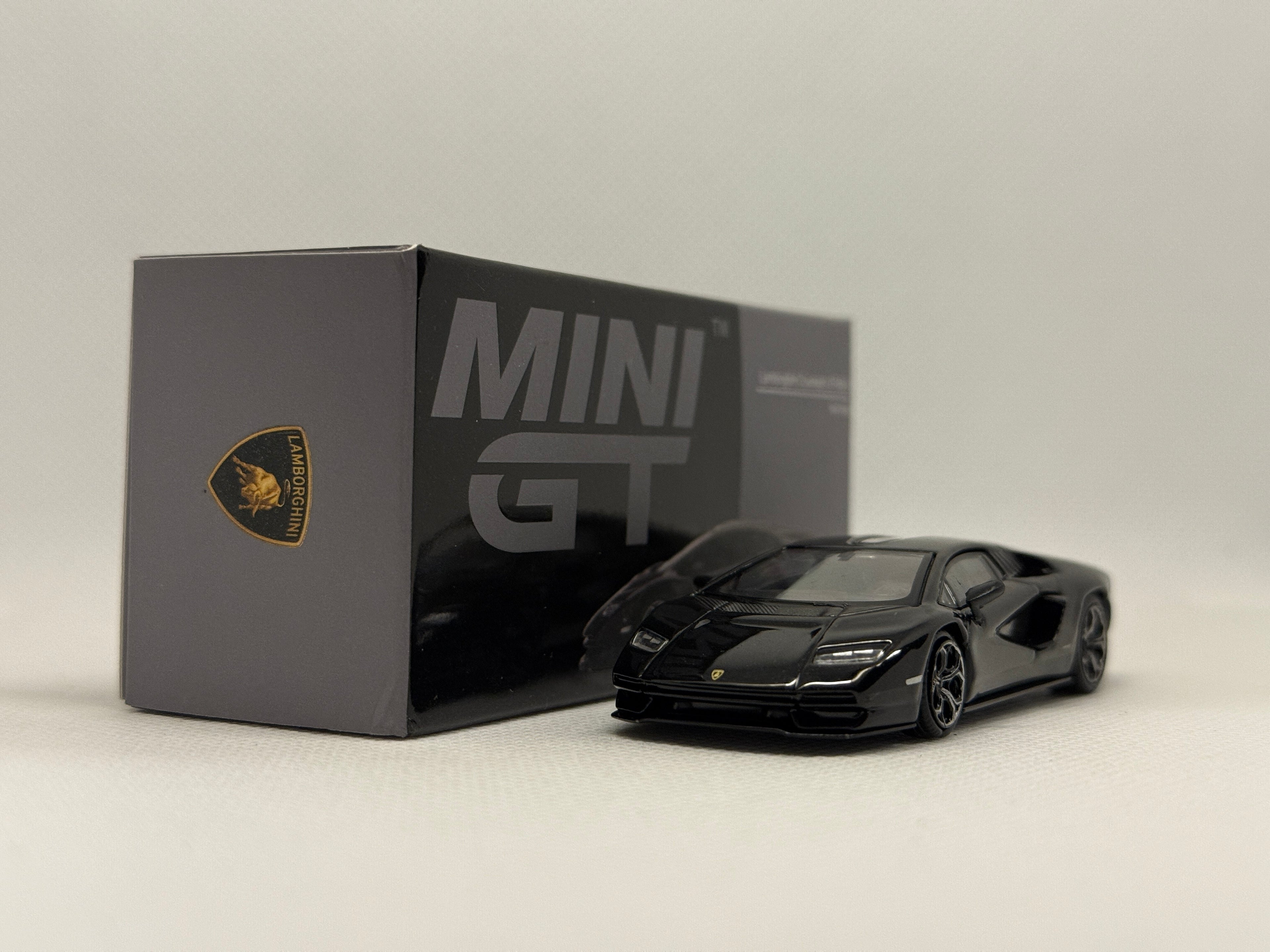 [MINI GT] Lamborghini Countach