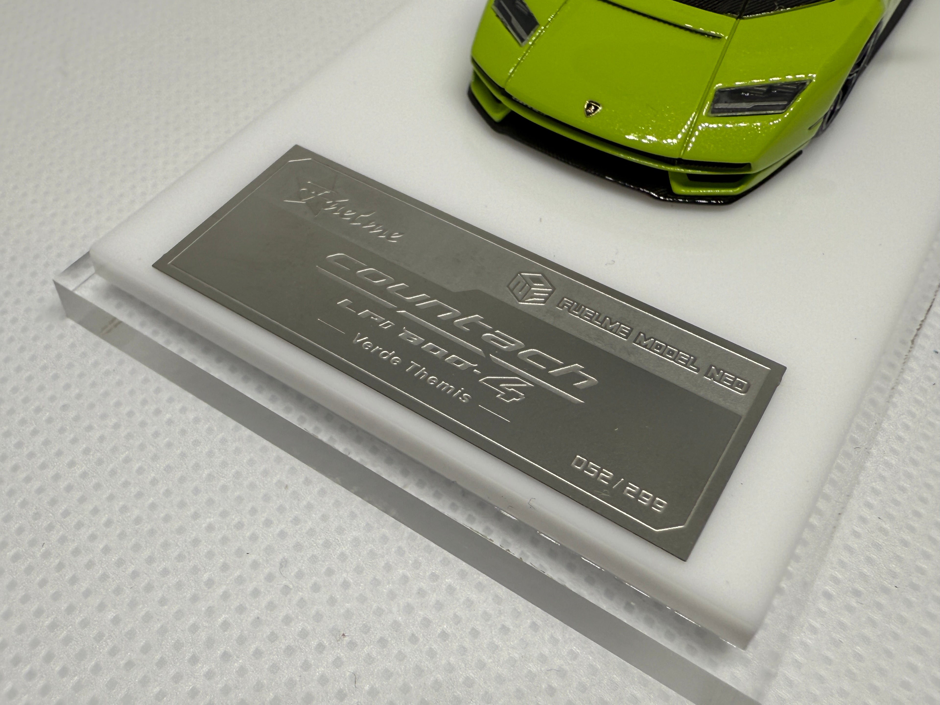 [Fuelme] Lamborghini Countach