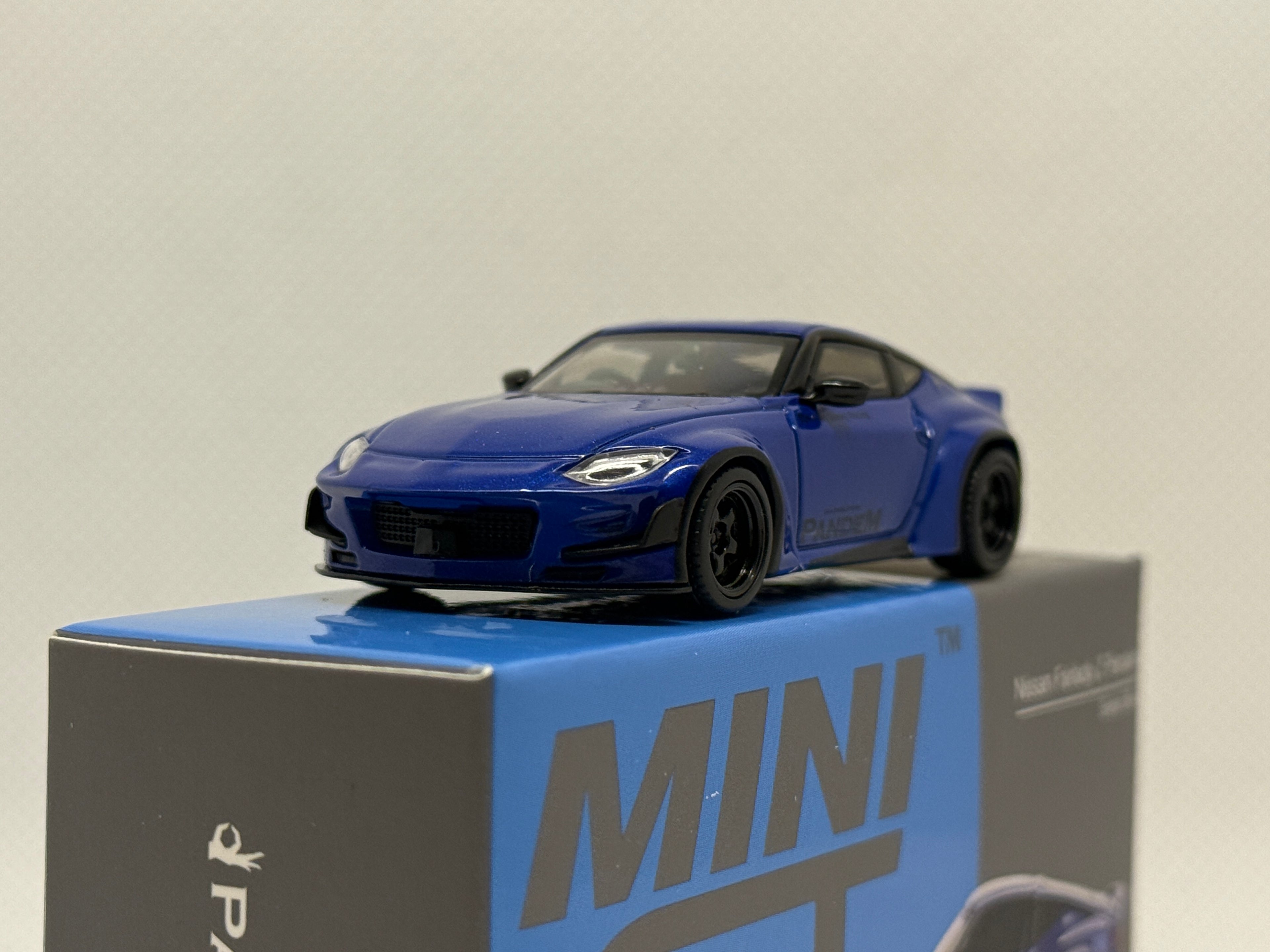 [MINI GT] Nissan Fairlady Z Pandem