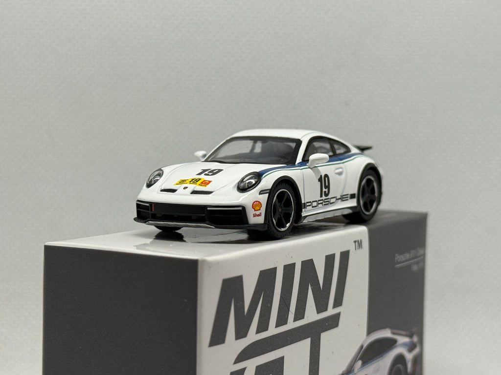 [MINI GT] Porsche 911 Dakar