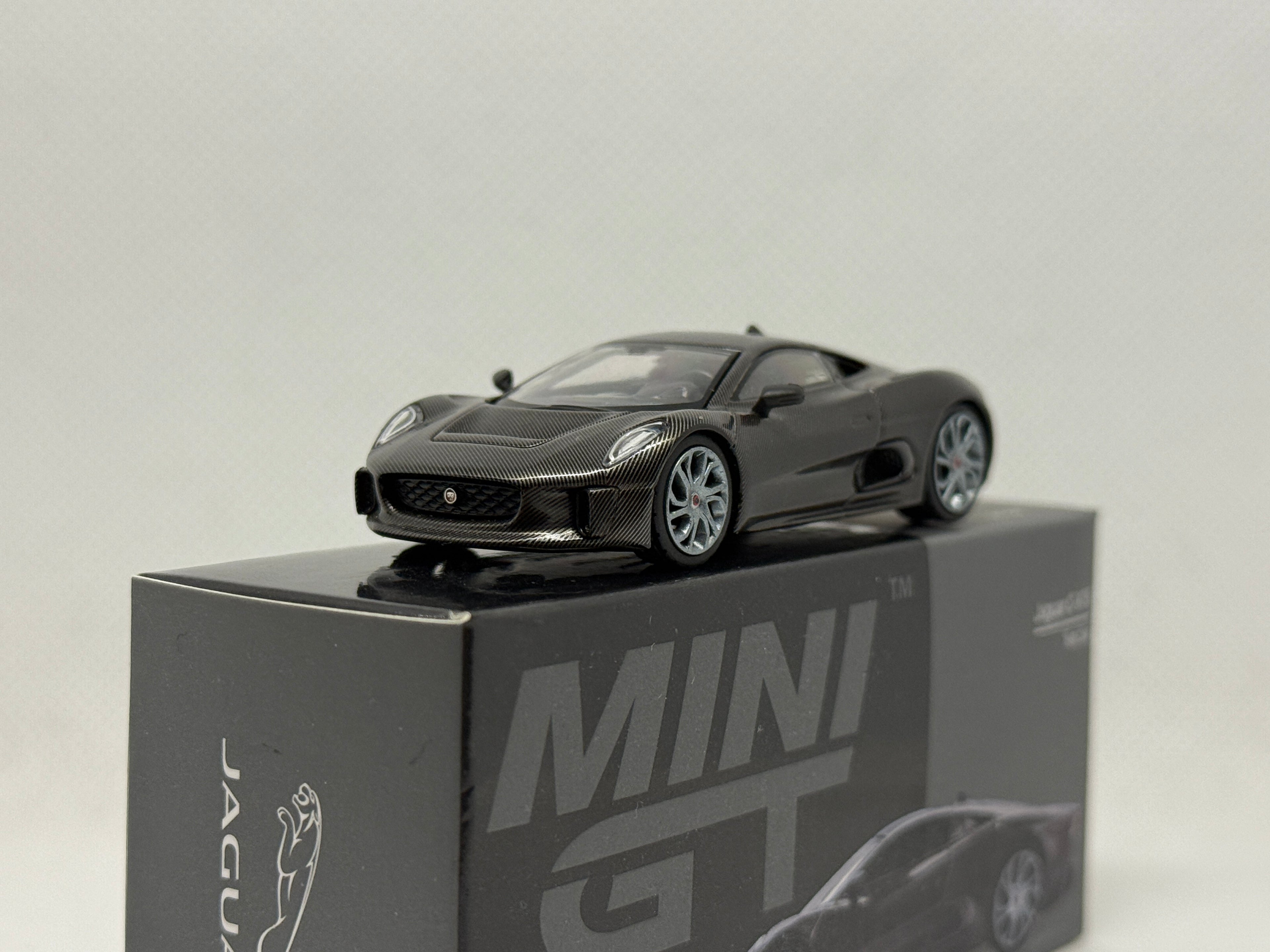 [MINI GT] Jaguar C-X75
