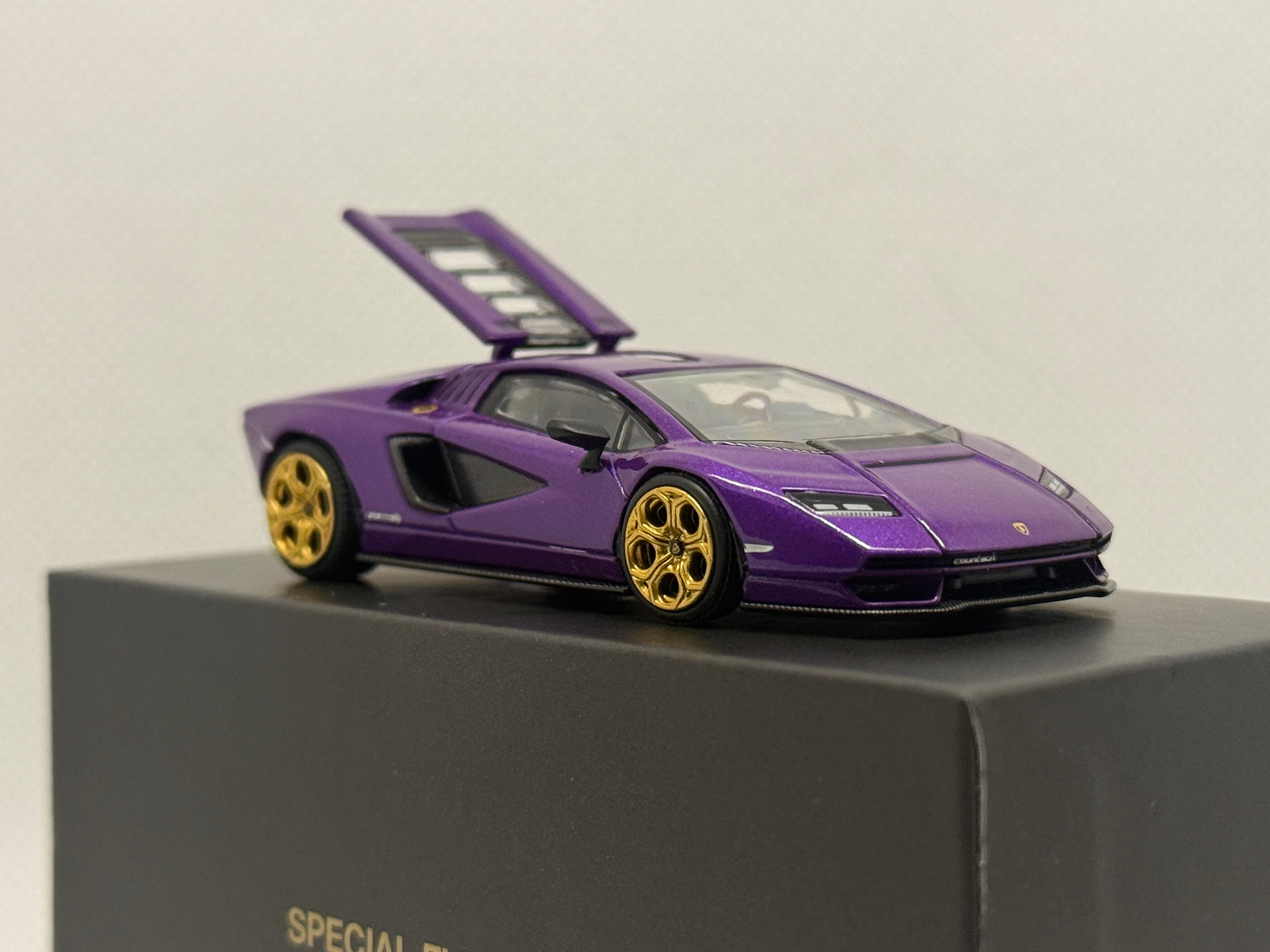 [Poprace] Lamborghini Countach