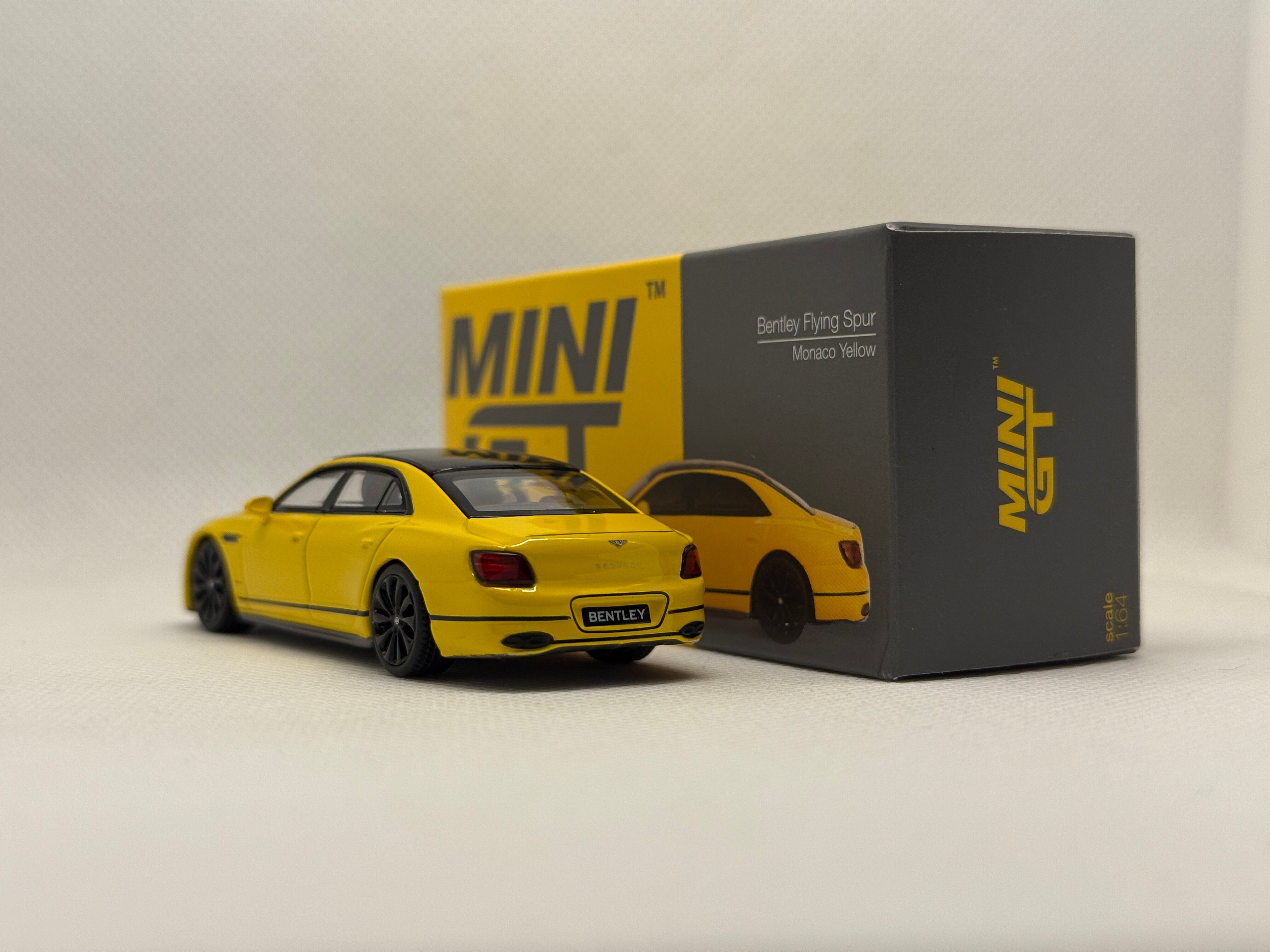 [MINI GT] Bentley Flying Spur