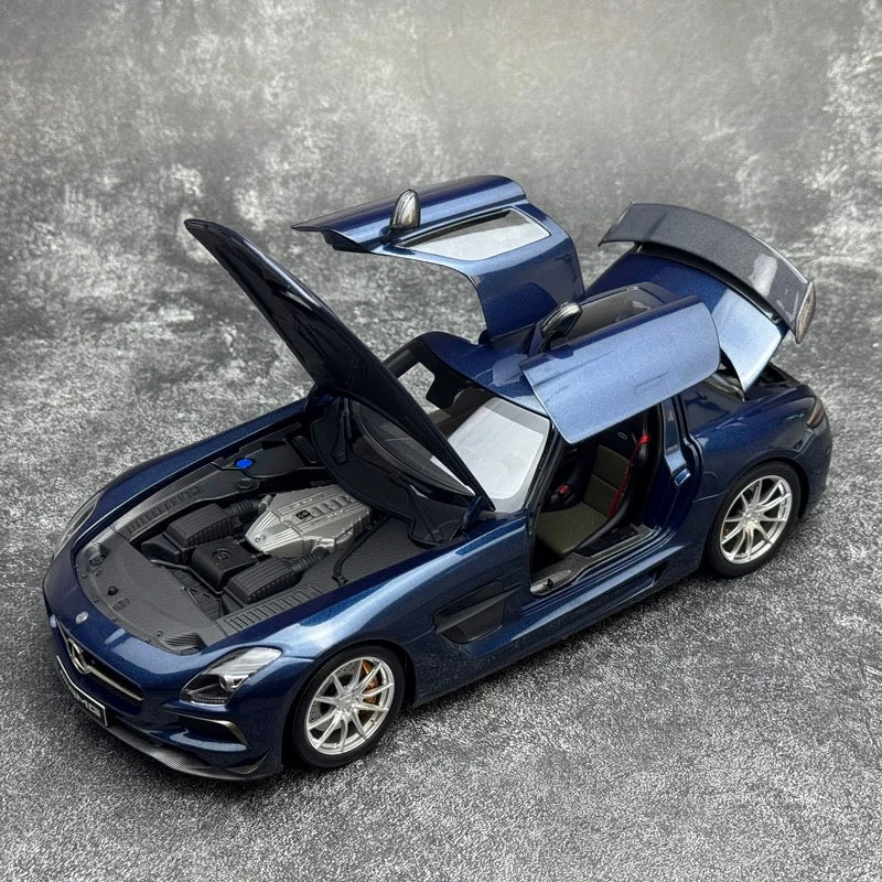 [Minichamps] Mercedes SLS AMG GT Black Series