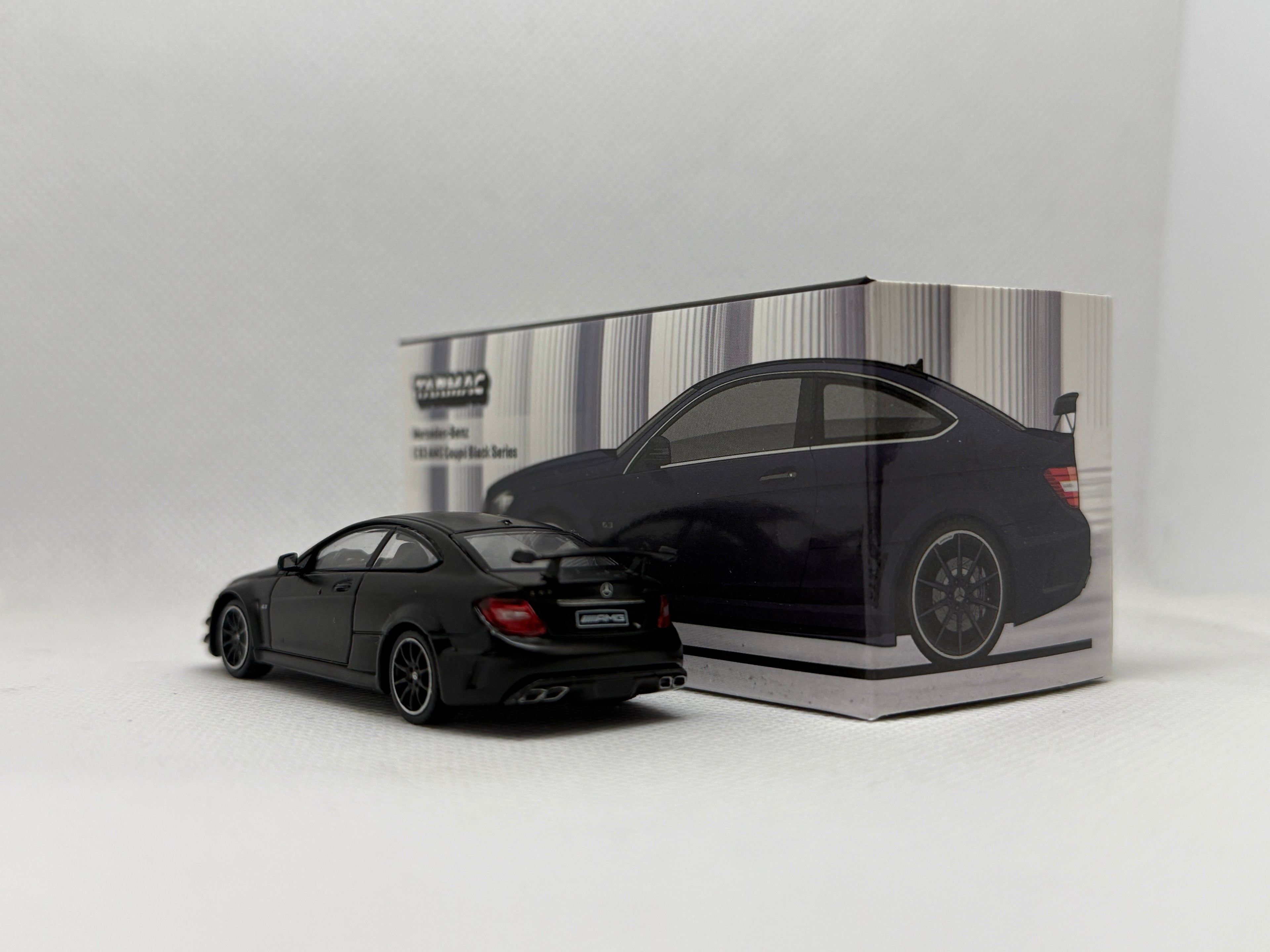 [Tarmac Works] Mercedes AMG C63