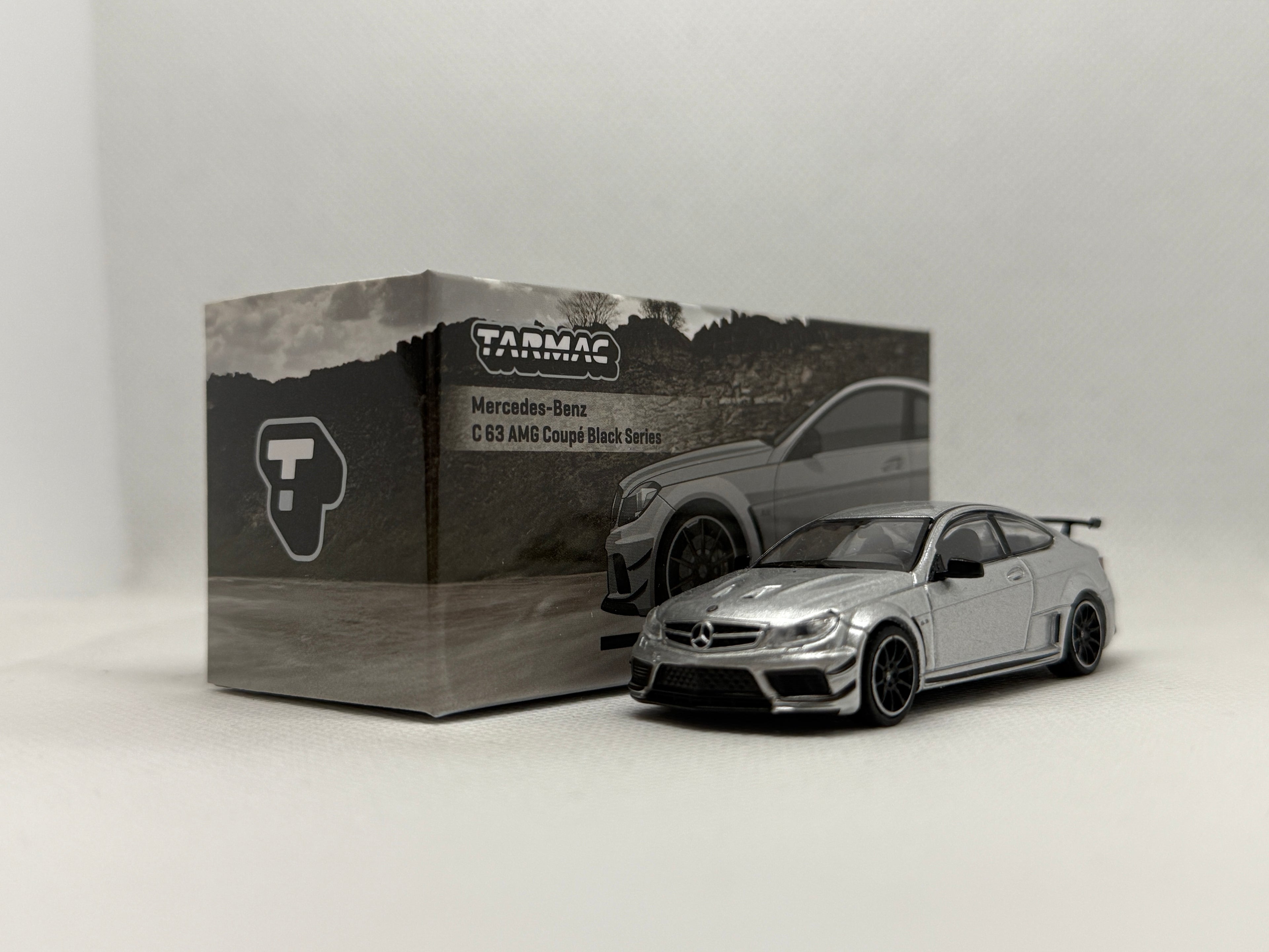 [Tarmac Works] Mercedes AMG C63
