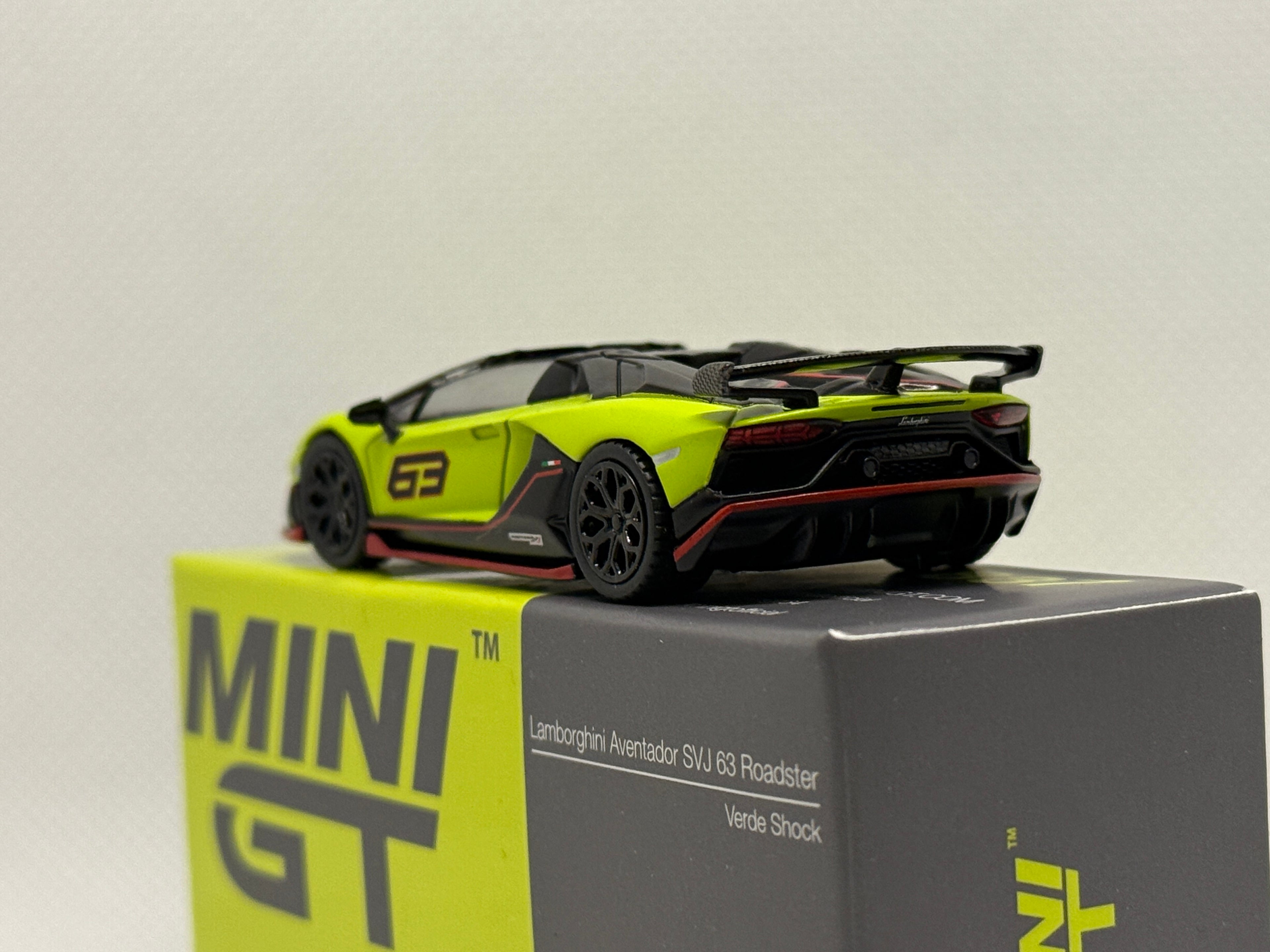 [MINI GT] Lamborghini Aventador SVJ Roadster