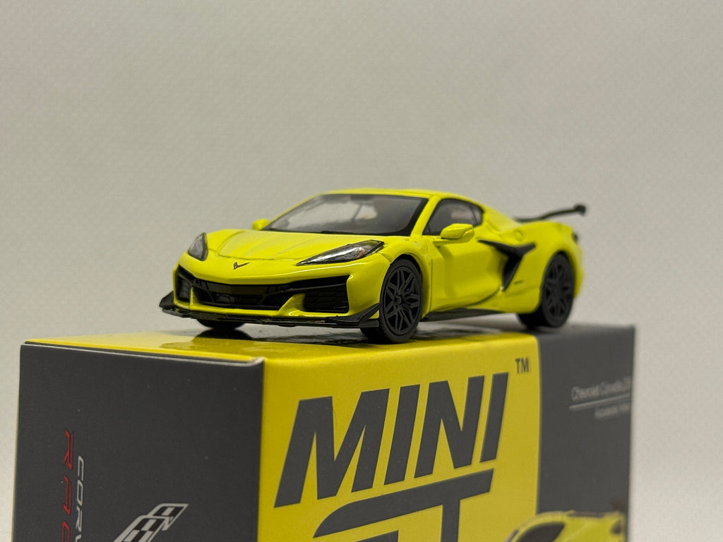 [MINI GT] Chevrolet Corvette ZO6