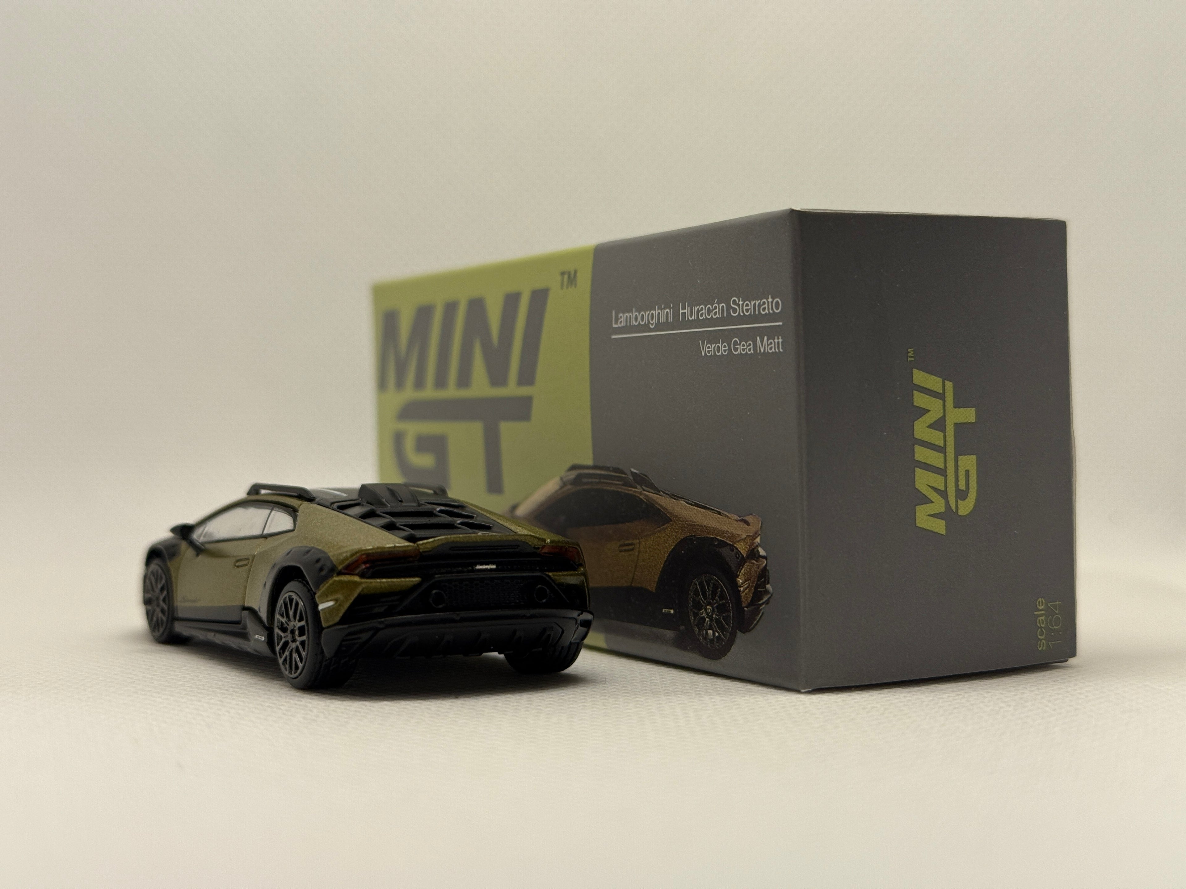 [MINI GT] Lamborghini Huracan Steratto