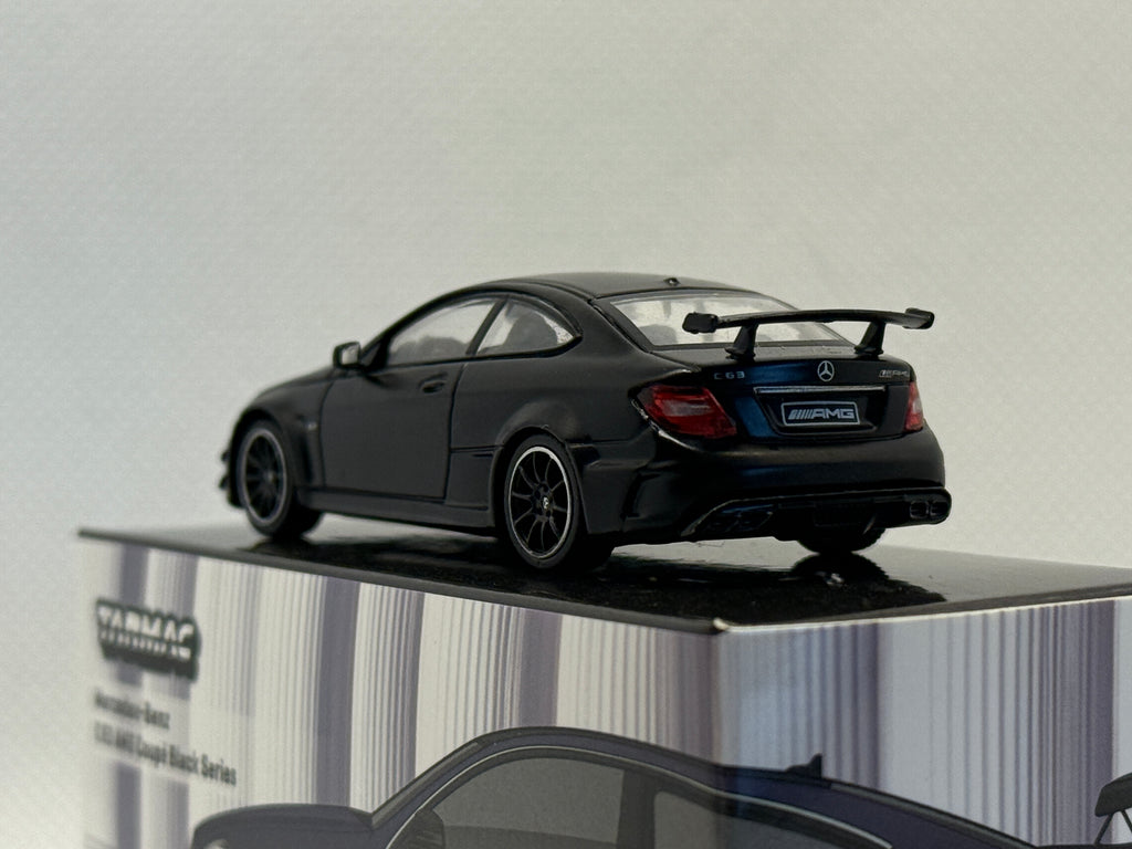 [Tarmac Works] Mercedes AMG C63