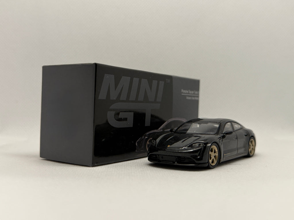 [MINI GT] Porsche Taycan Turbo S