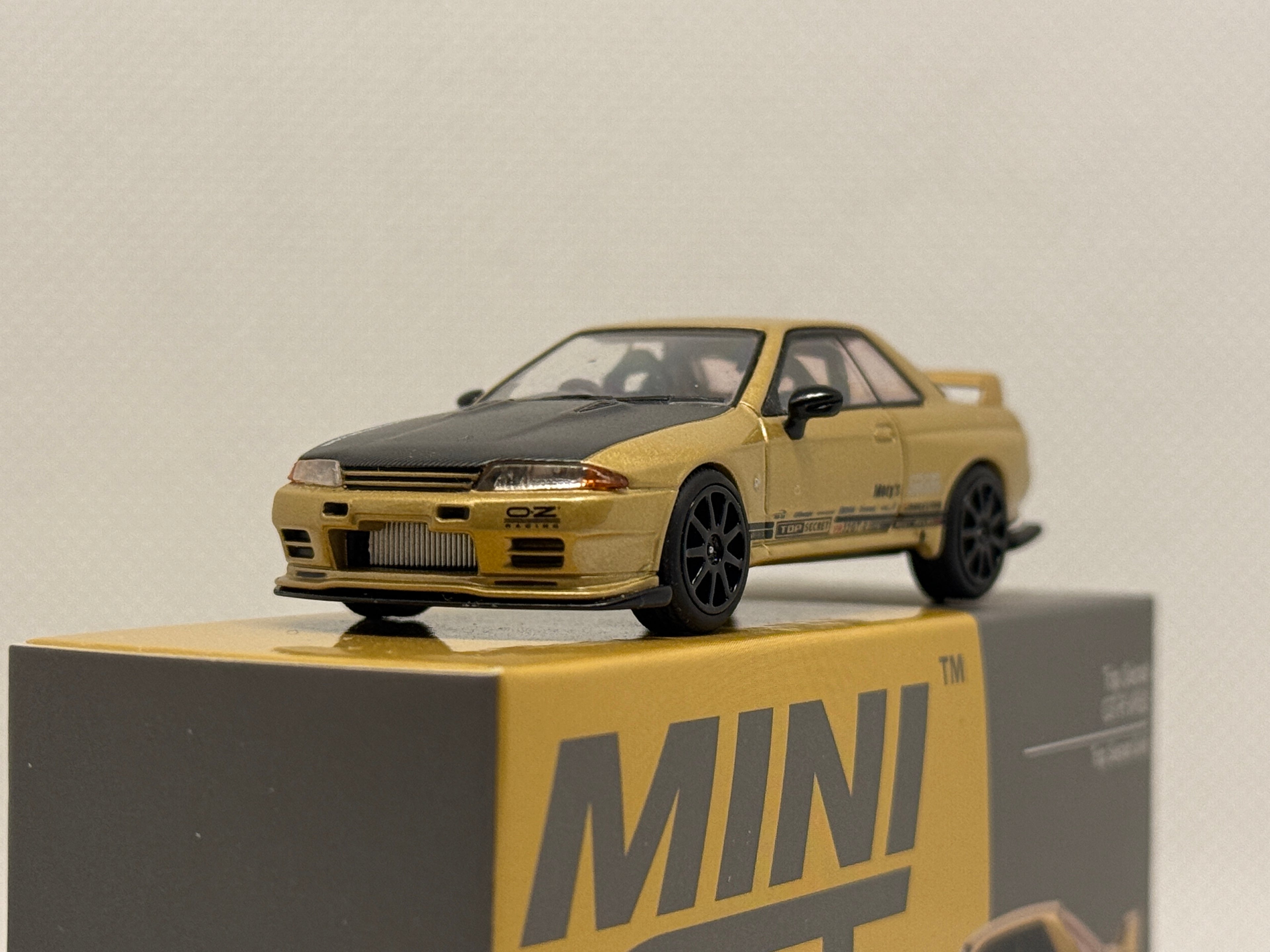 [MINI GT] Nissan Skyline GTR R32 Top Secret