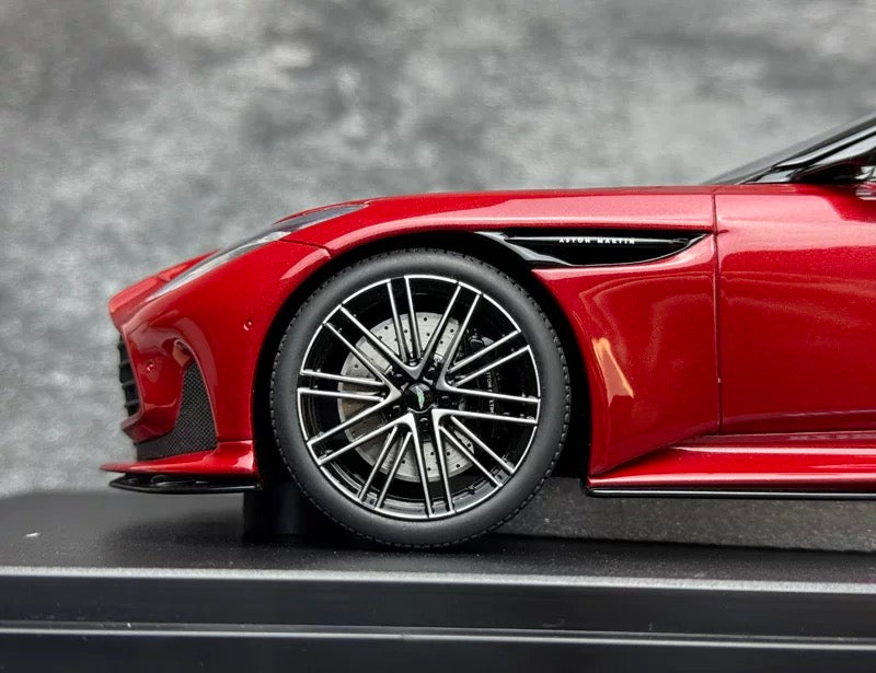 [GT Spirit] Aston Martin DB12