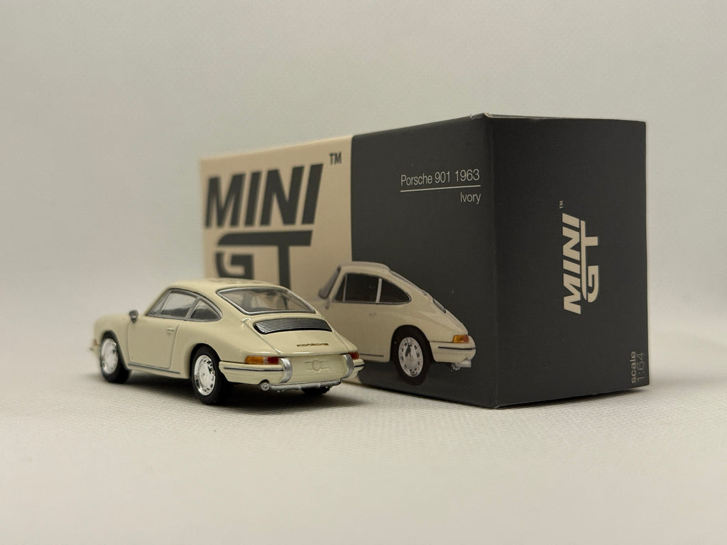 [MINI GT] 1963 Porsche 901