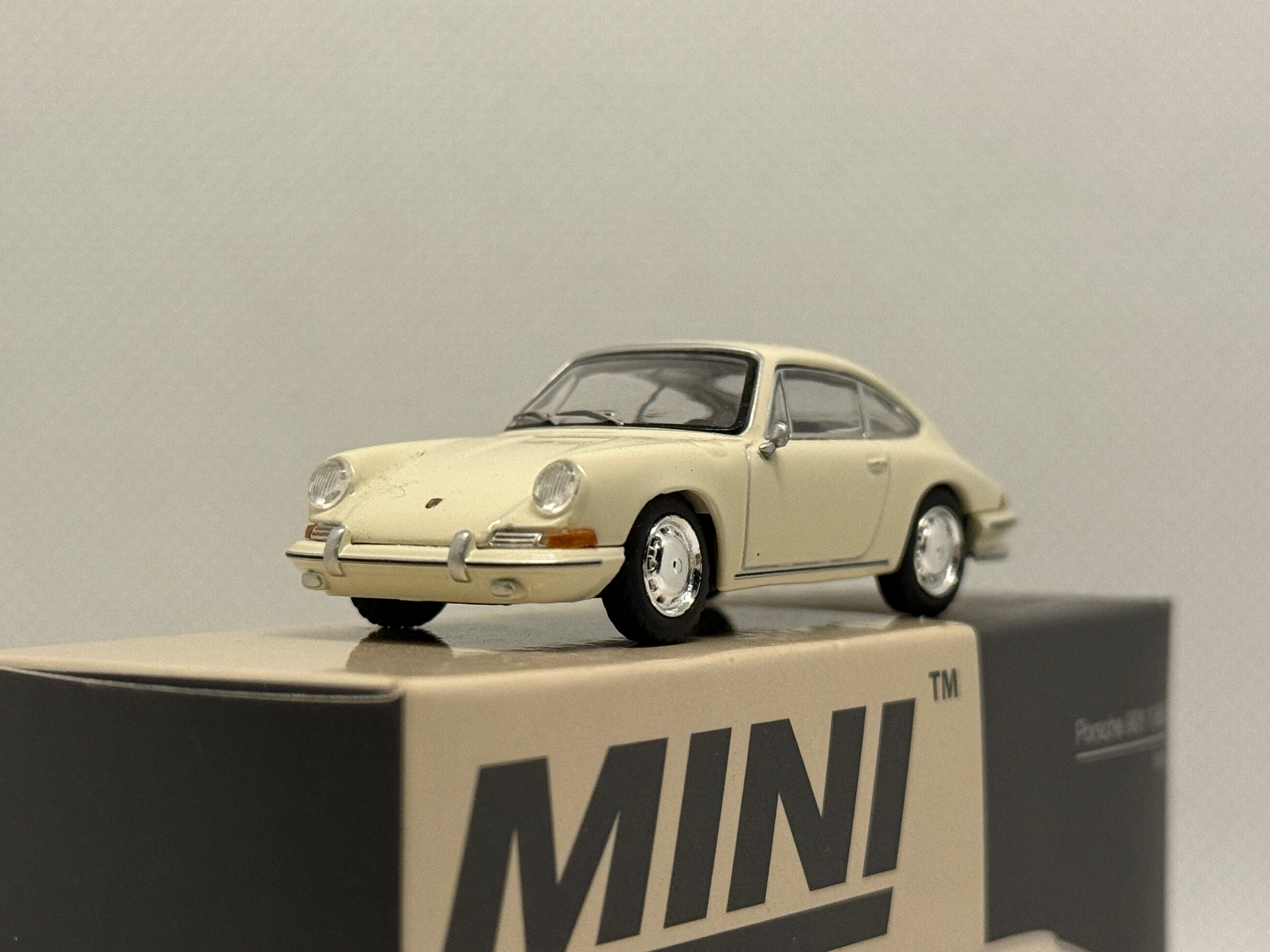 [MINI GT] 1963 Porsche 901