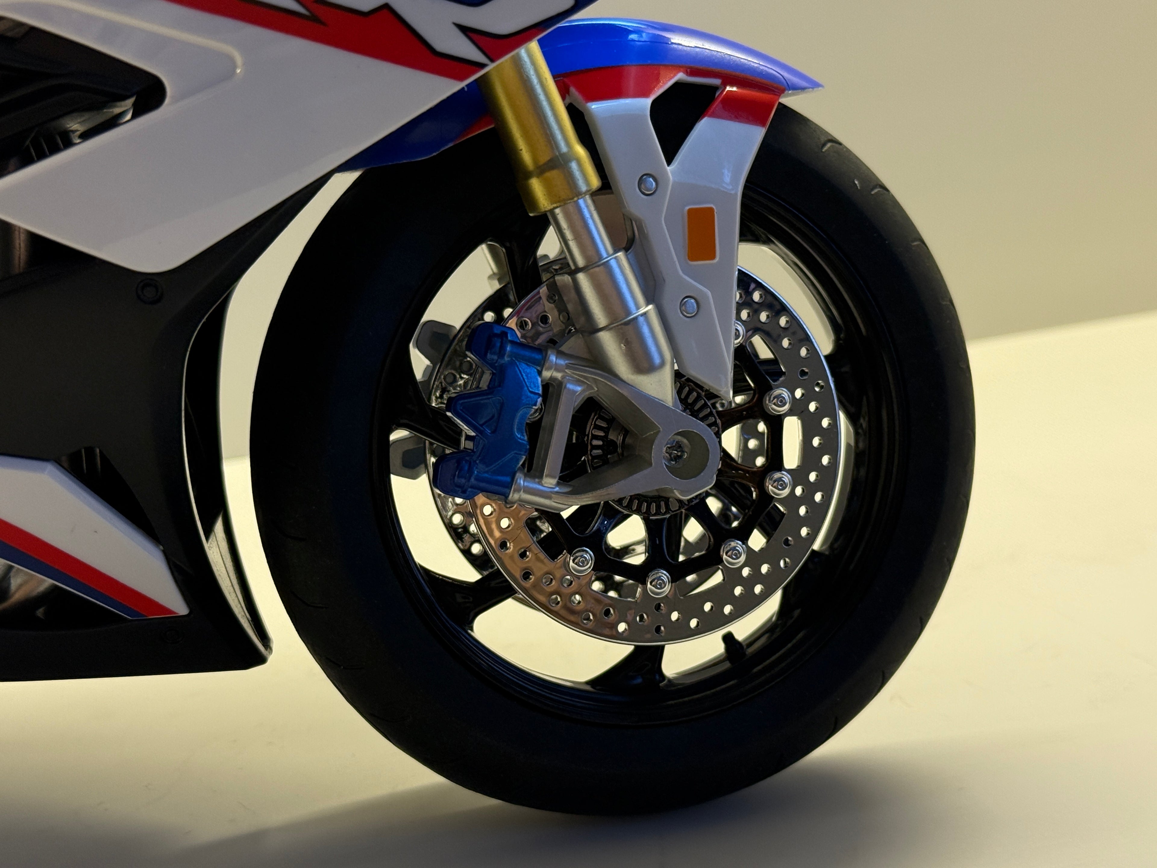 1:6 BMW S1000RR
