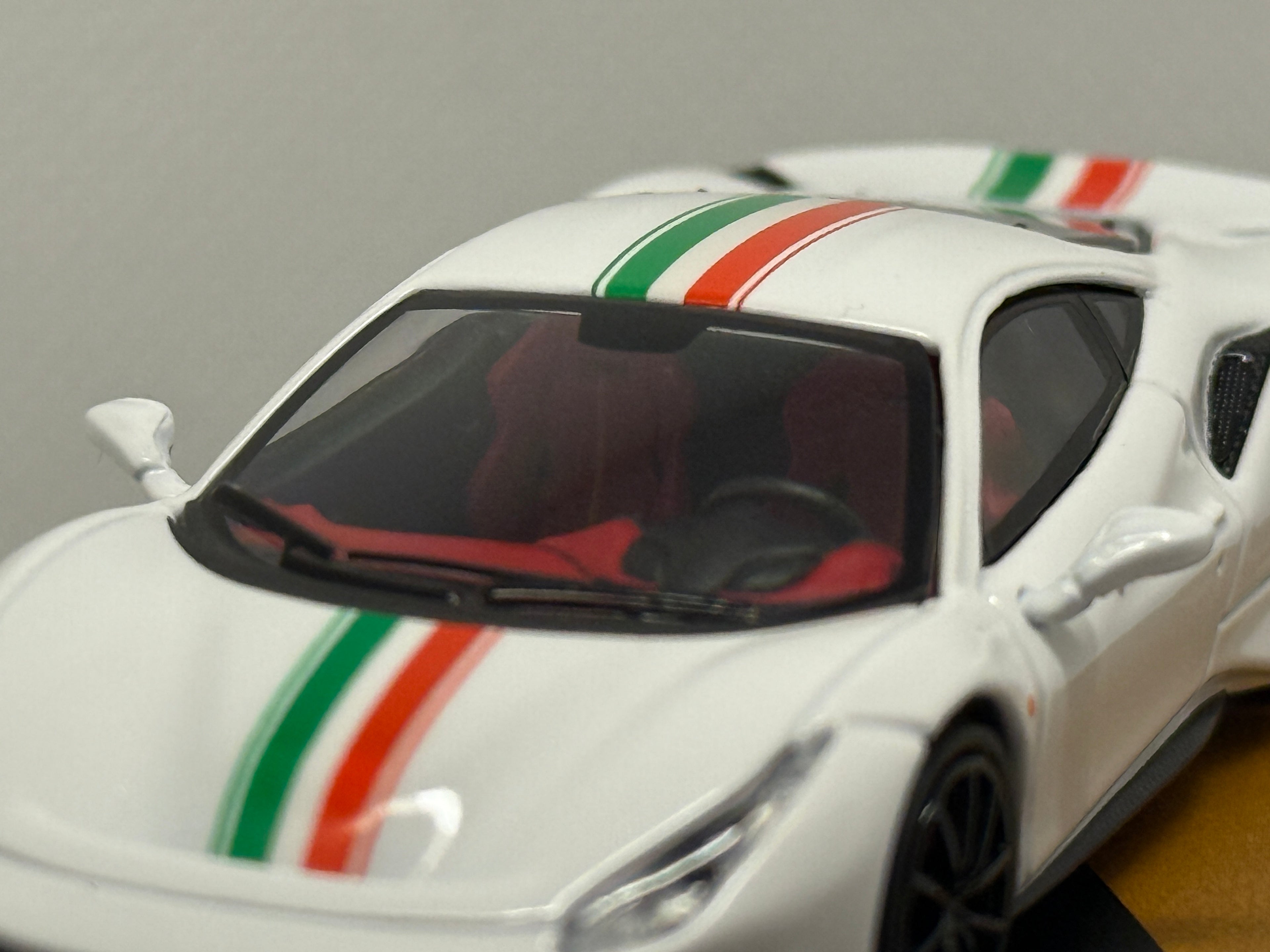 [TOC] Ferrari 488 Pista