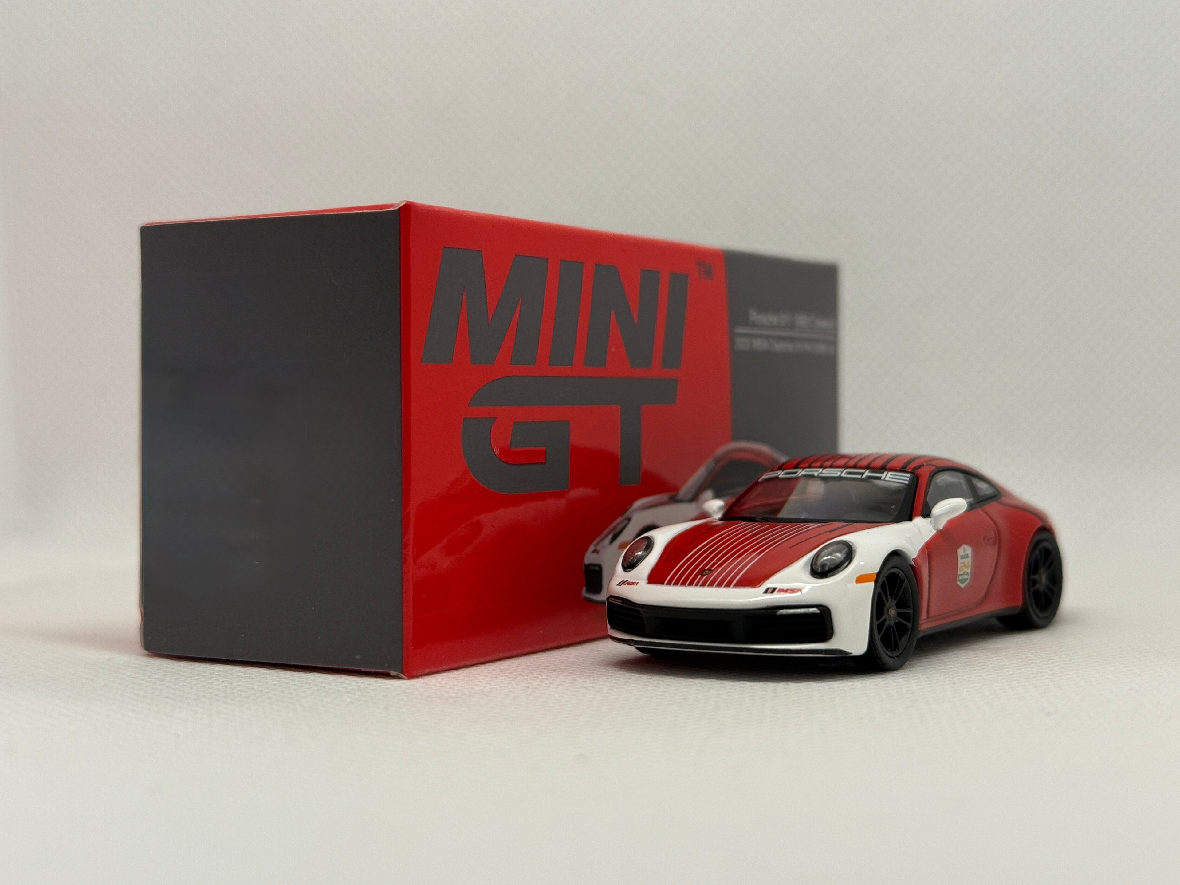 [MINI GT] Porsche 911 Carrera S