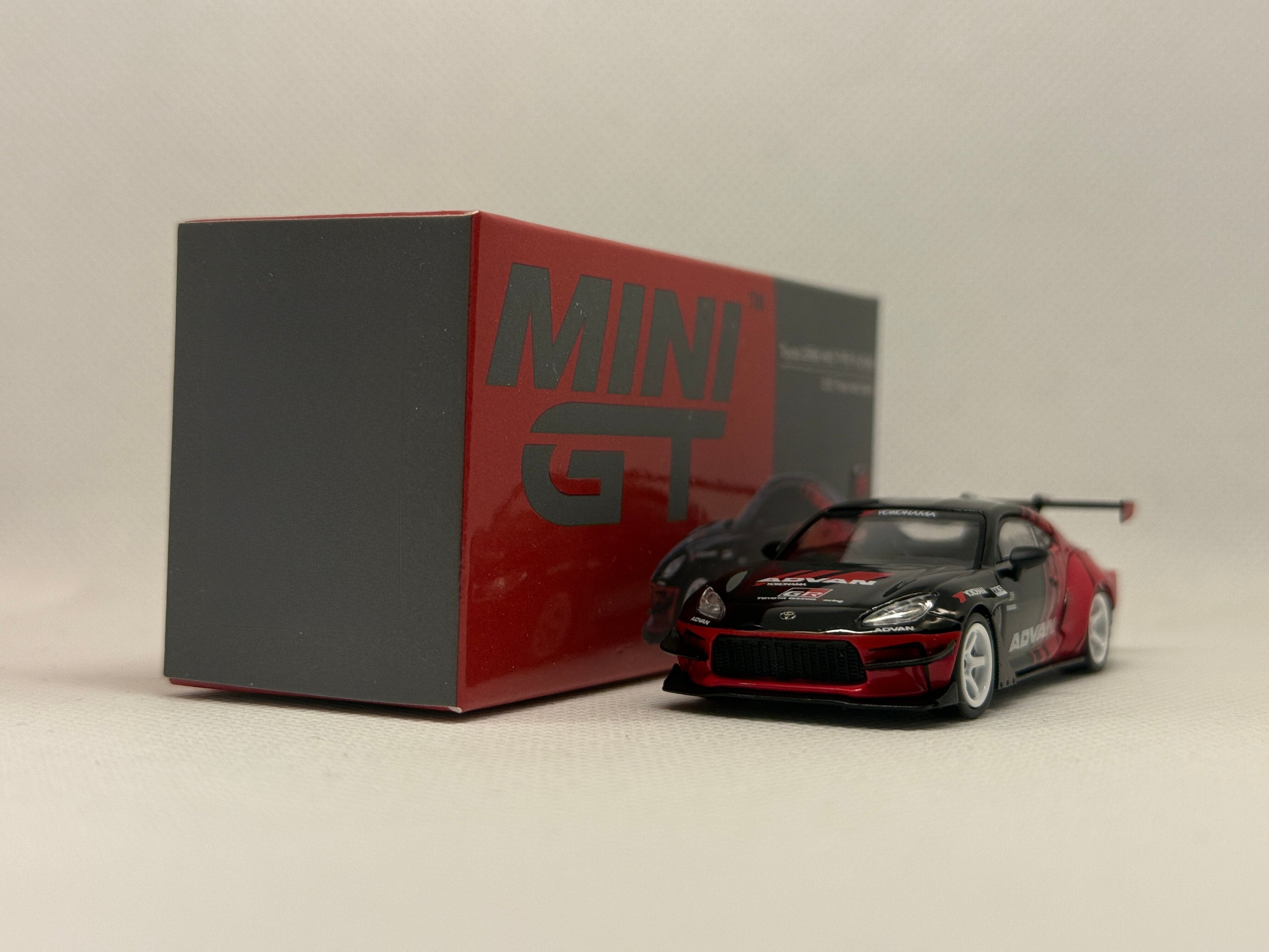 [MINI GT] Toyota GR86 HKS