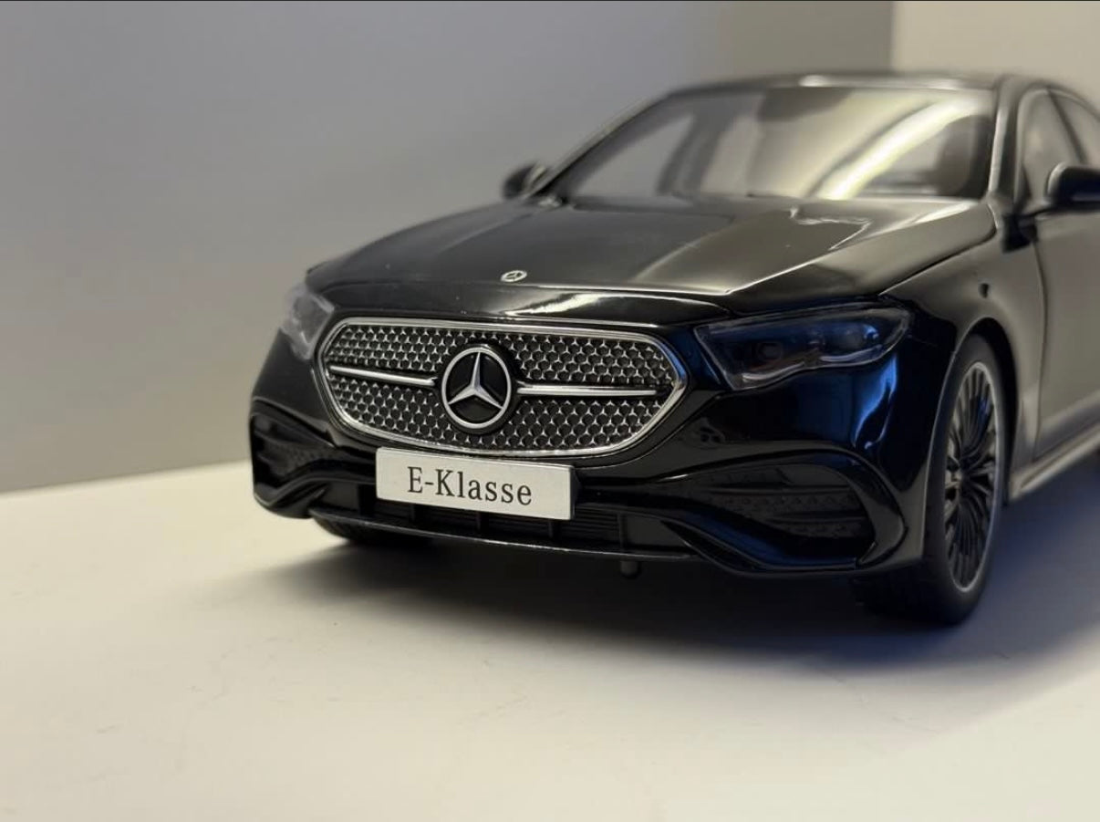 [Iscale] Mercedes E300