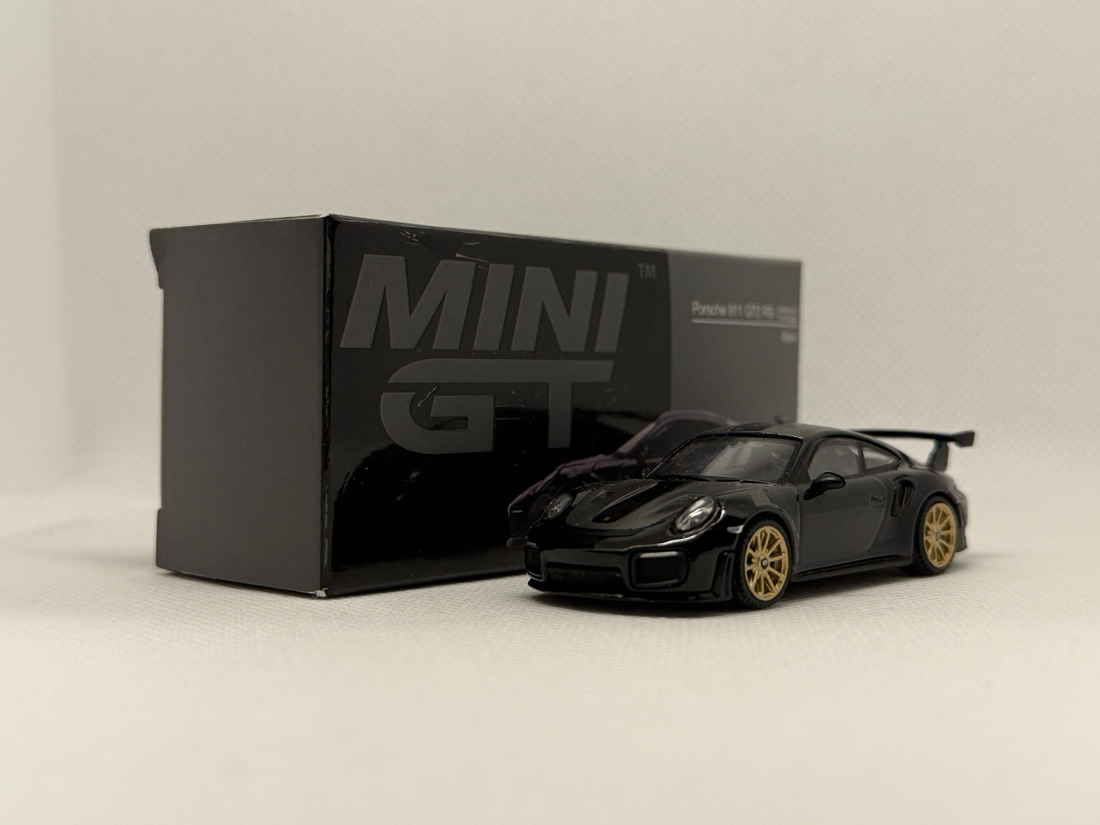[MINI GT] Porsche 911 GT2RS