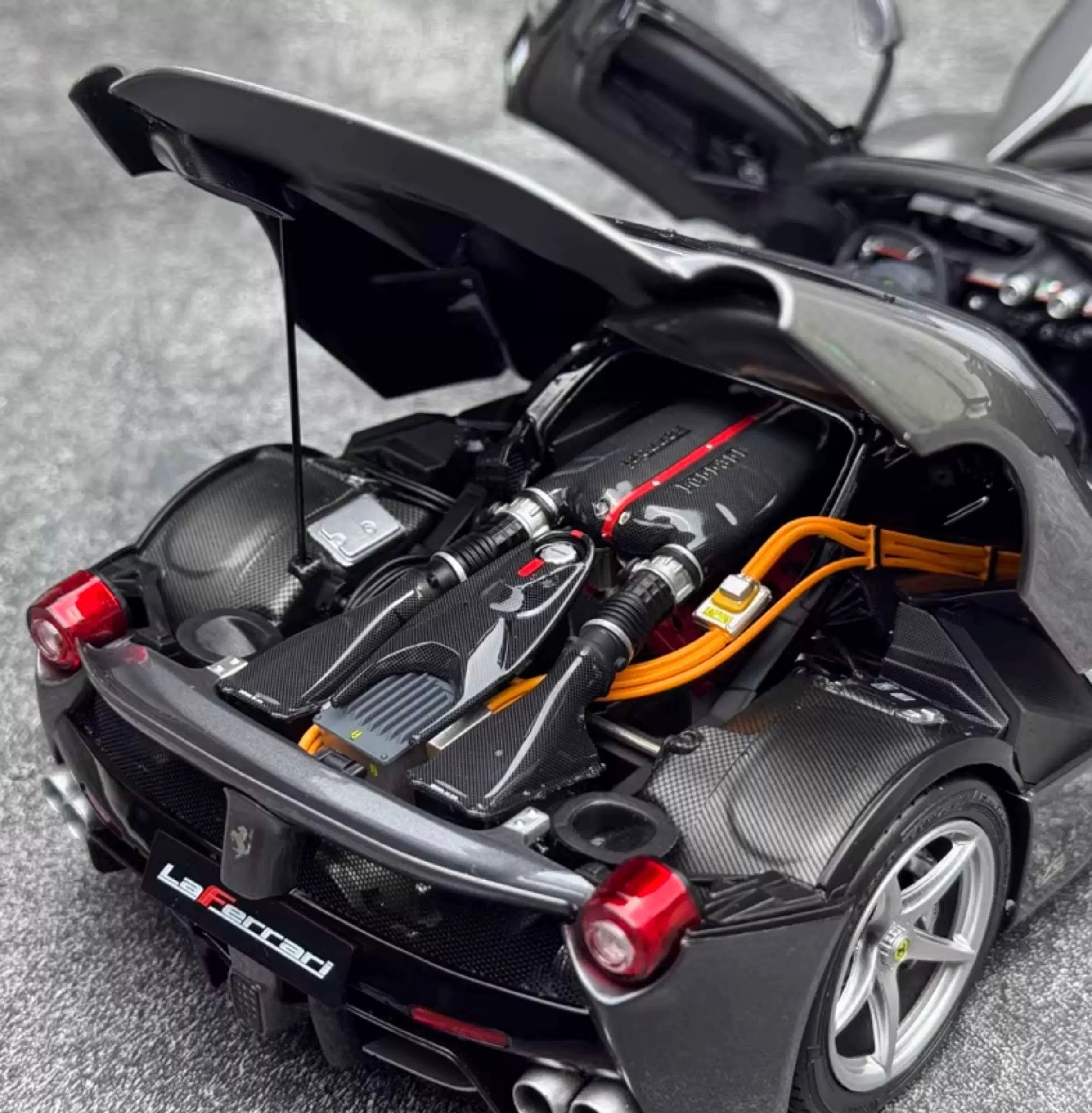 [BBR] Ferrari Laferrari Aperta