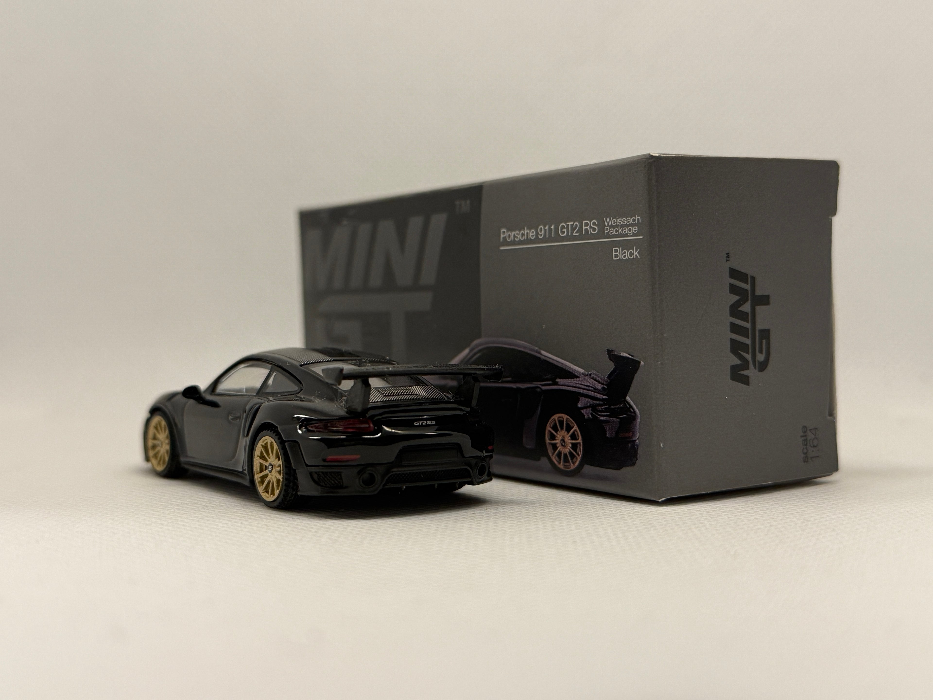 [MINI GT] Porsche 911 GT2RS