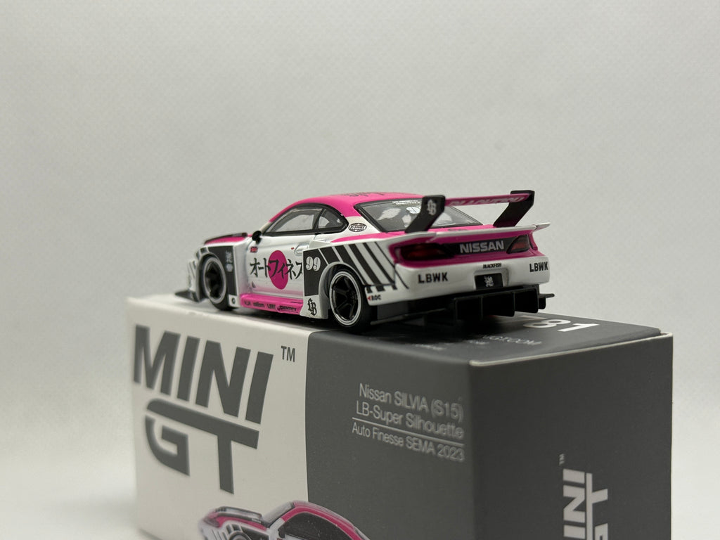 [MINI GT] Nissan Silvia S15 LB-Super Silhouette