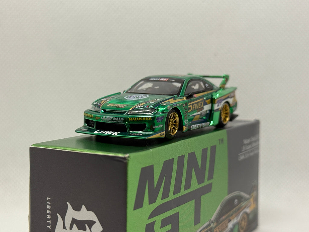[MINI GT] Nissan Silvia S15 LB-Super Silhouette