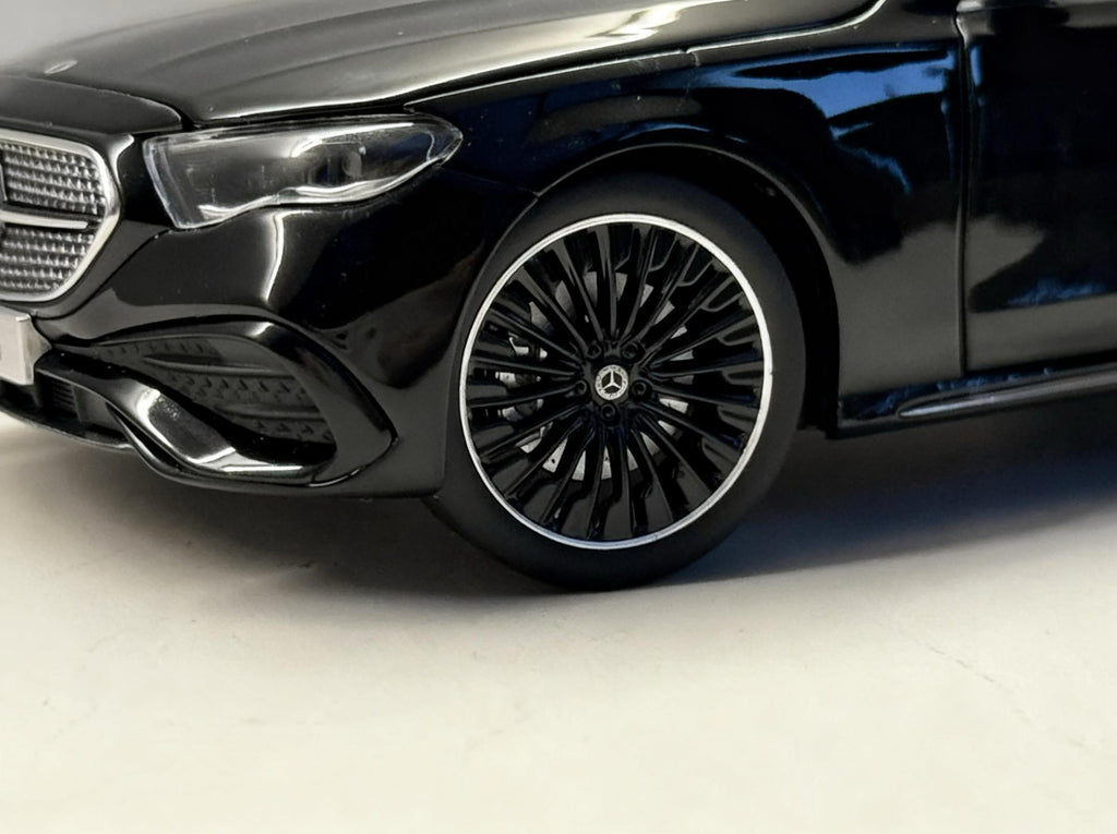 [Iscale] Mercedes E300