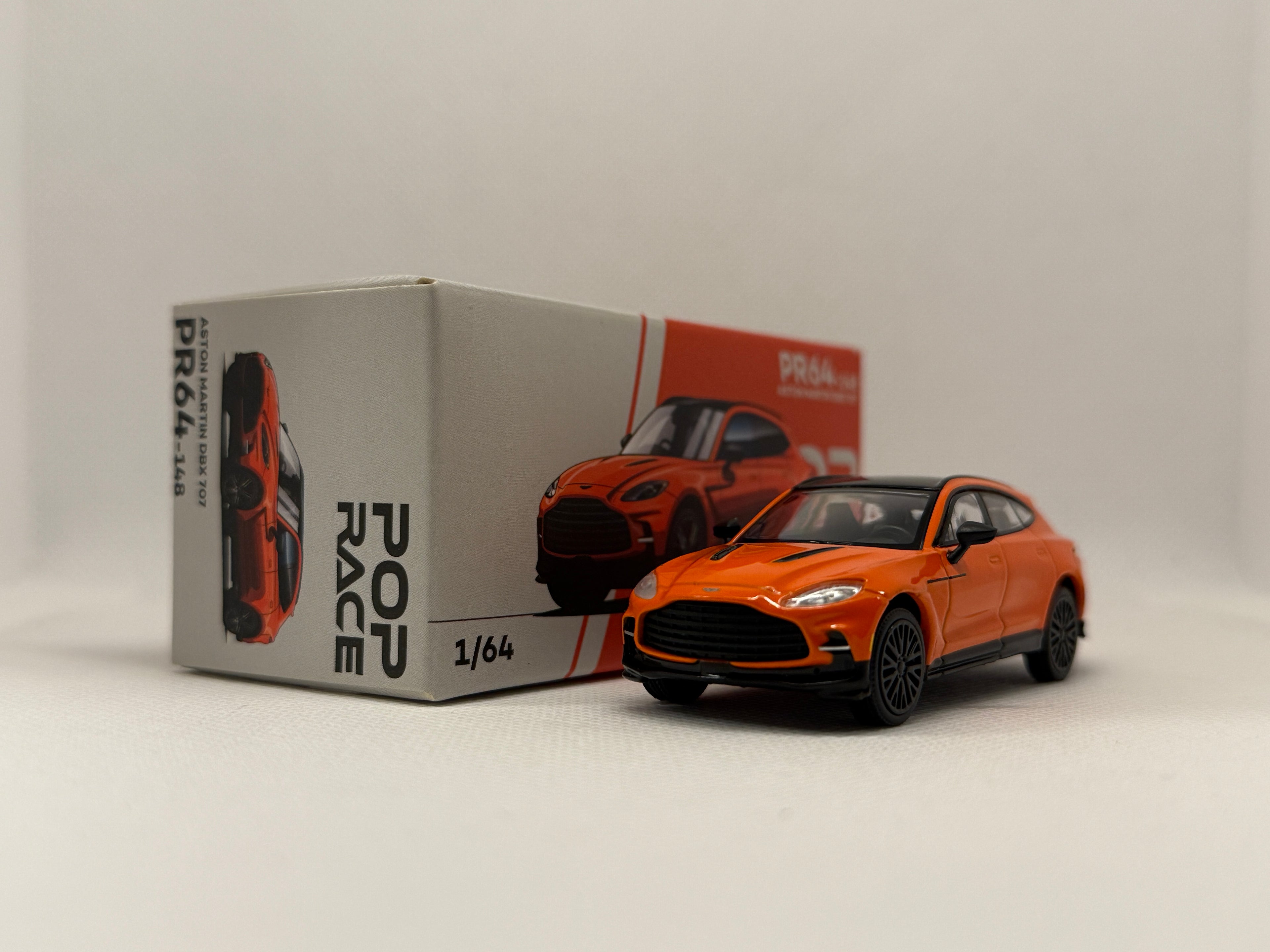 [Poprace] Aston Martin DBX 707