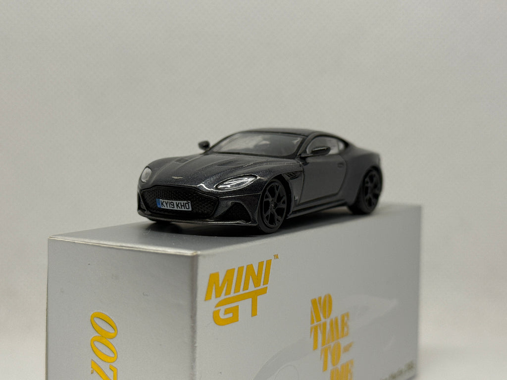 [MINI GT] Aston Martin DBS