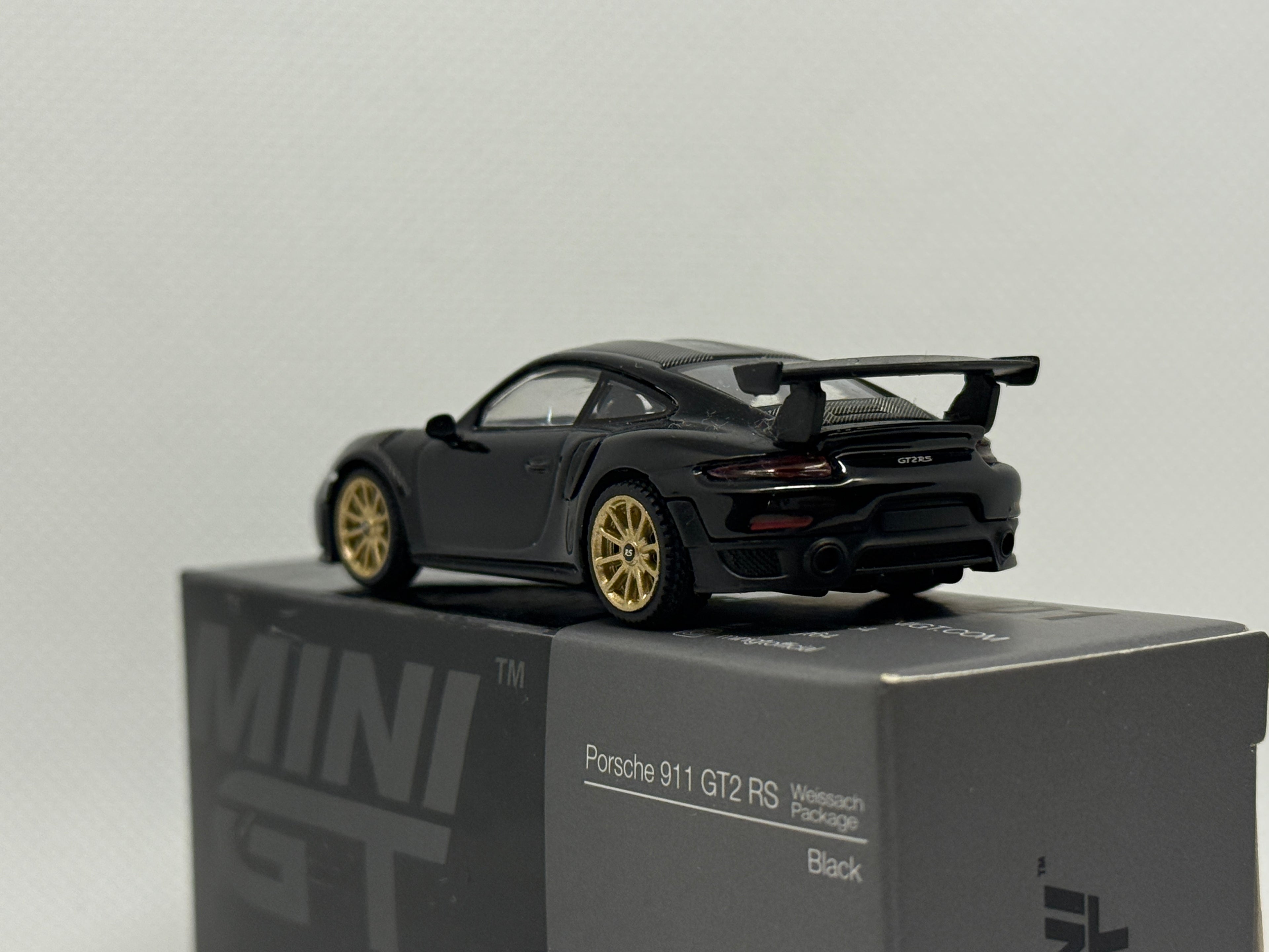 [MINI GT] Porsche 911 GT2RS