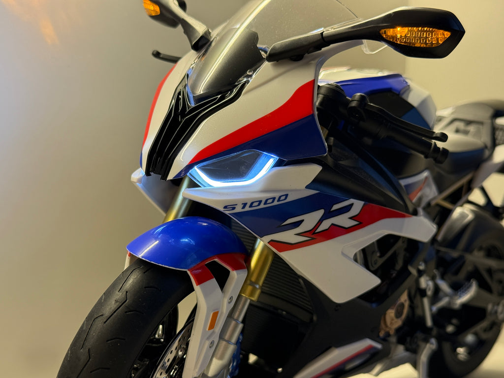 1:6 BMW S1000RR