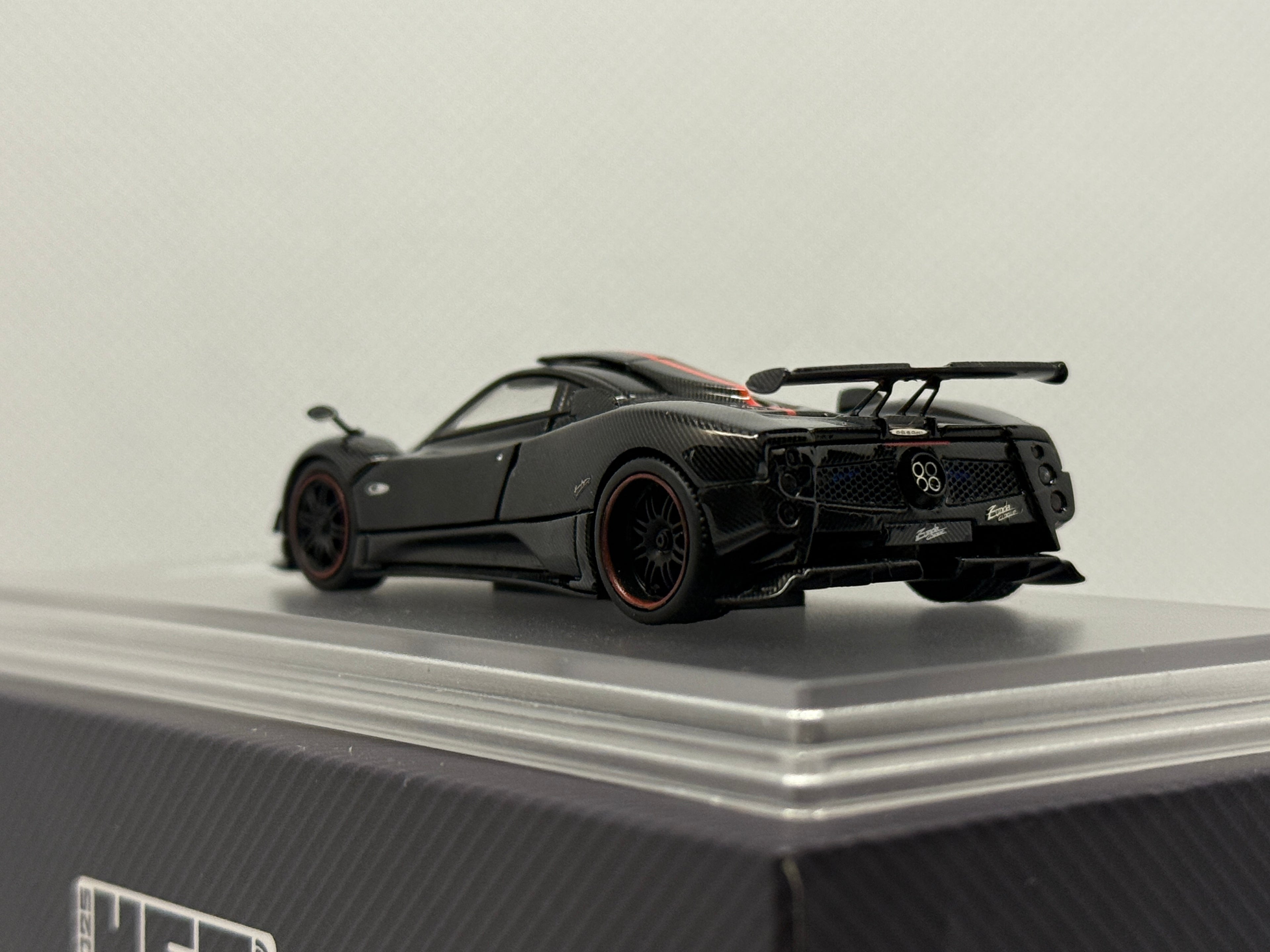 [Fiberun] Pagani Zonda Cinque Carbon