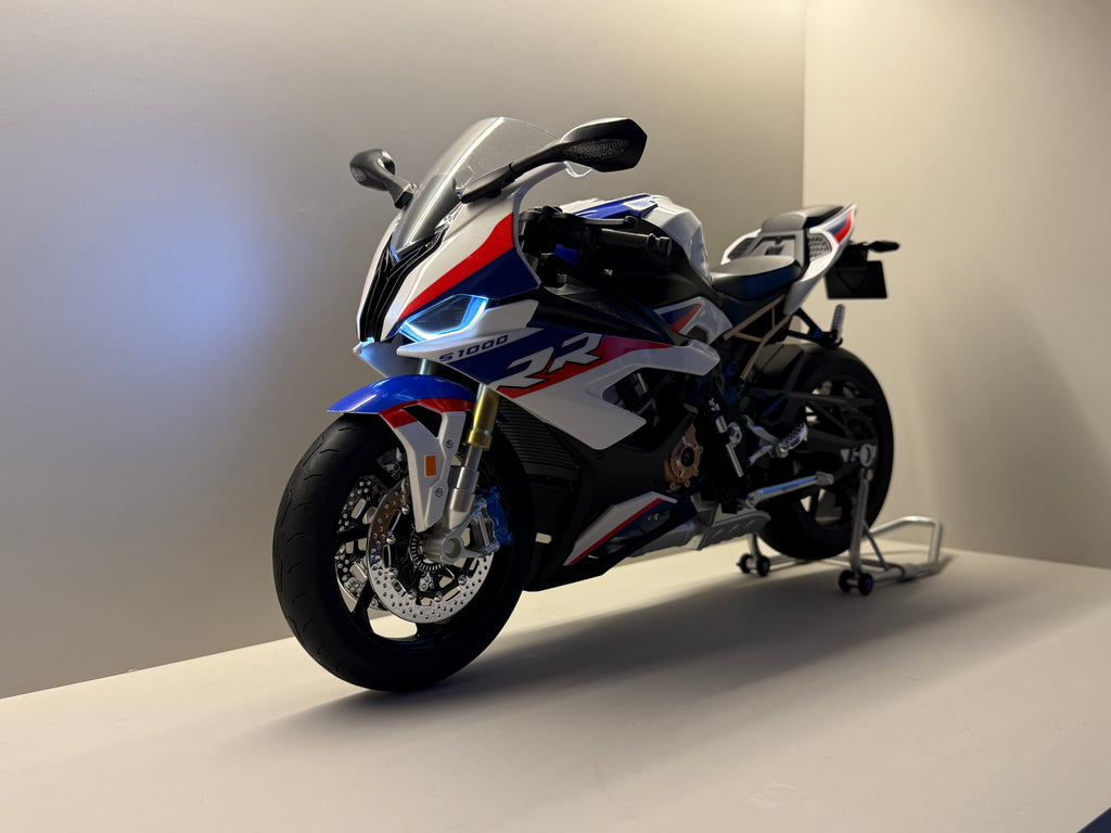 1:6 BMW S1000RR
