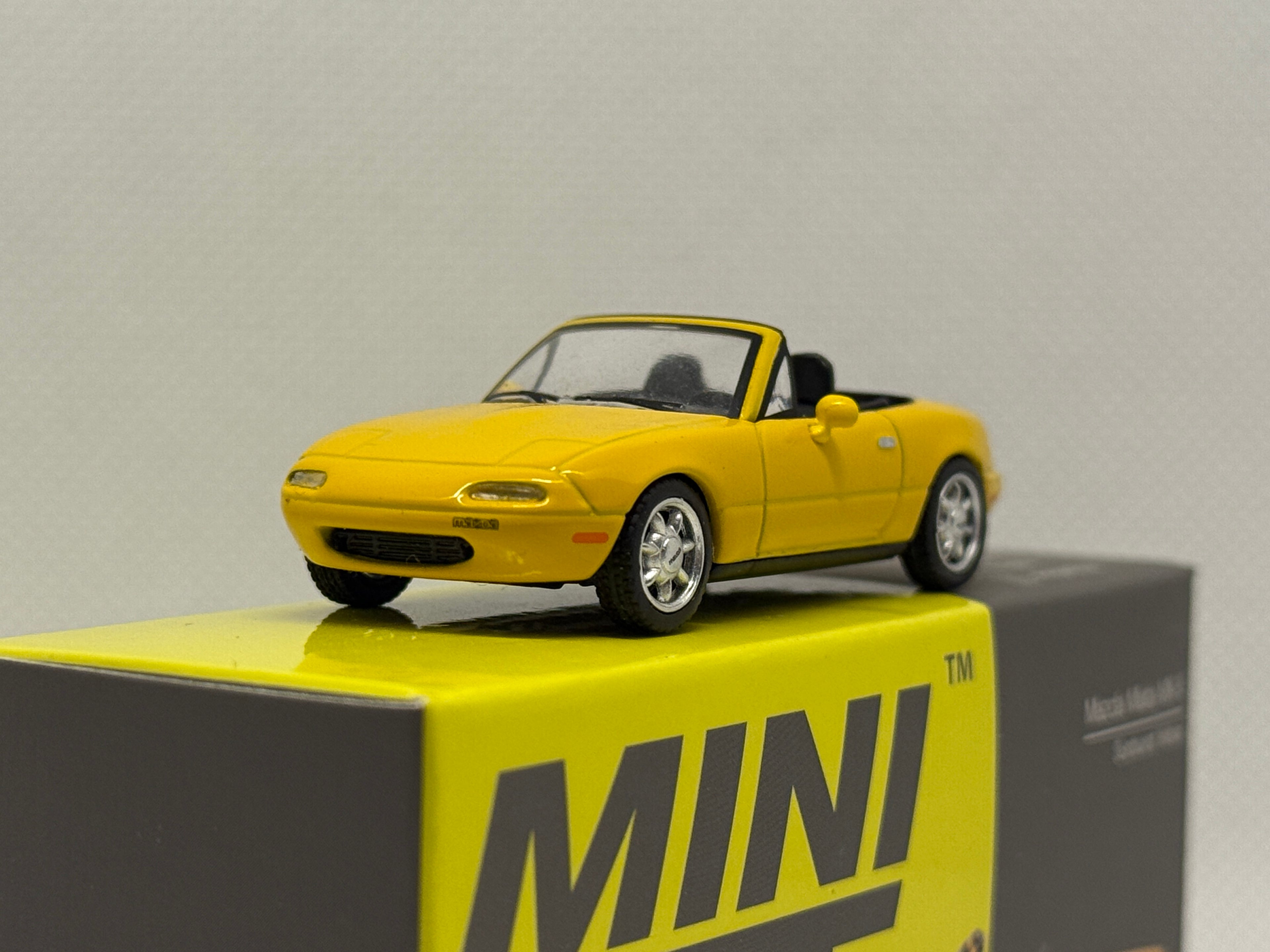 [MINI GT] Mazda Miata MX-5