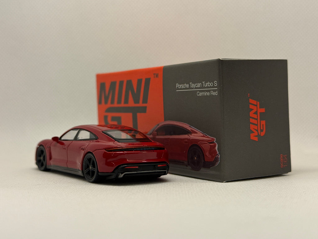 [MINI GT] Porsche Taycan Turbo S