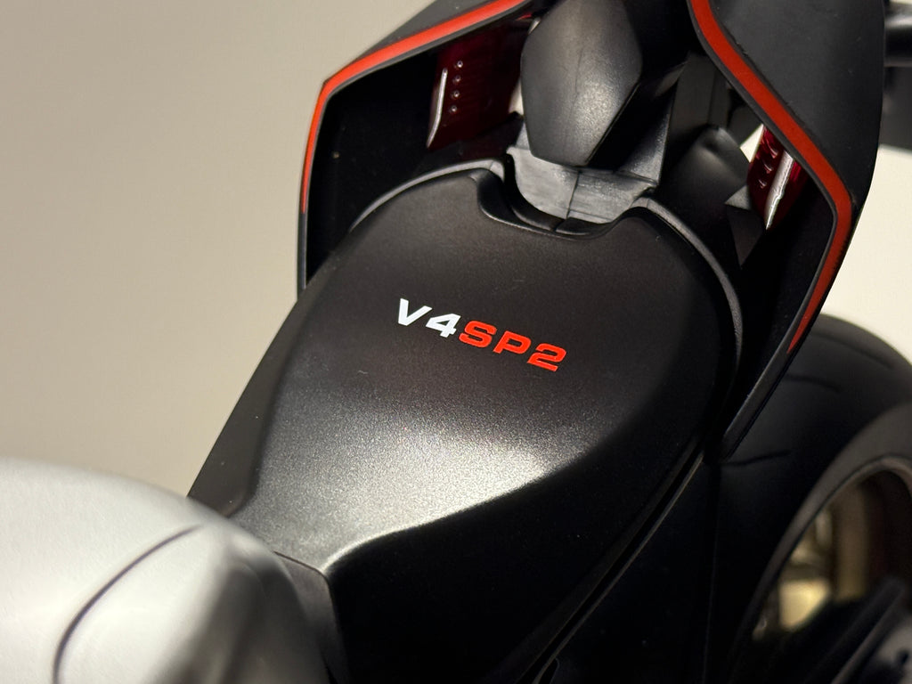 1:6 Ducati Panigale V4 SP2