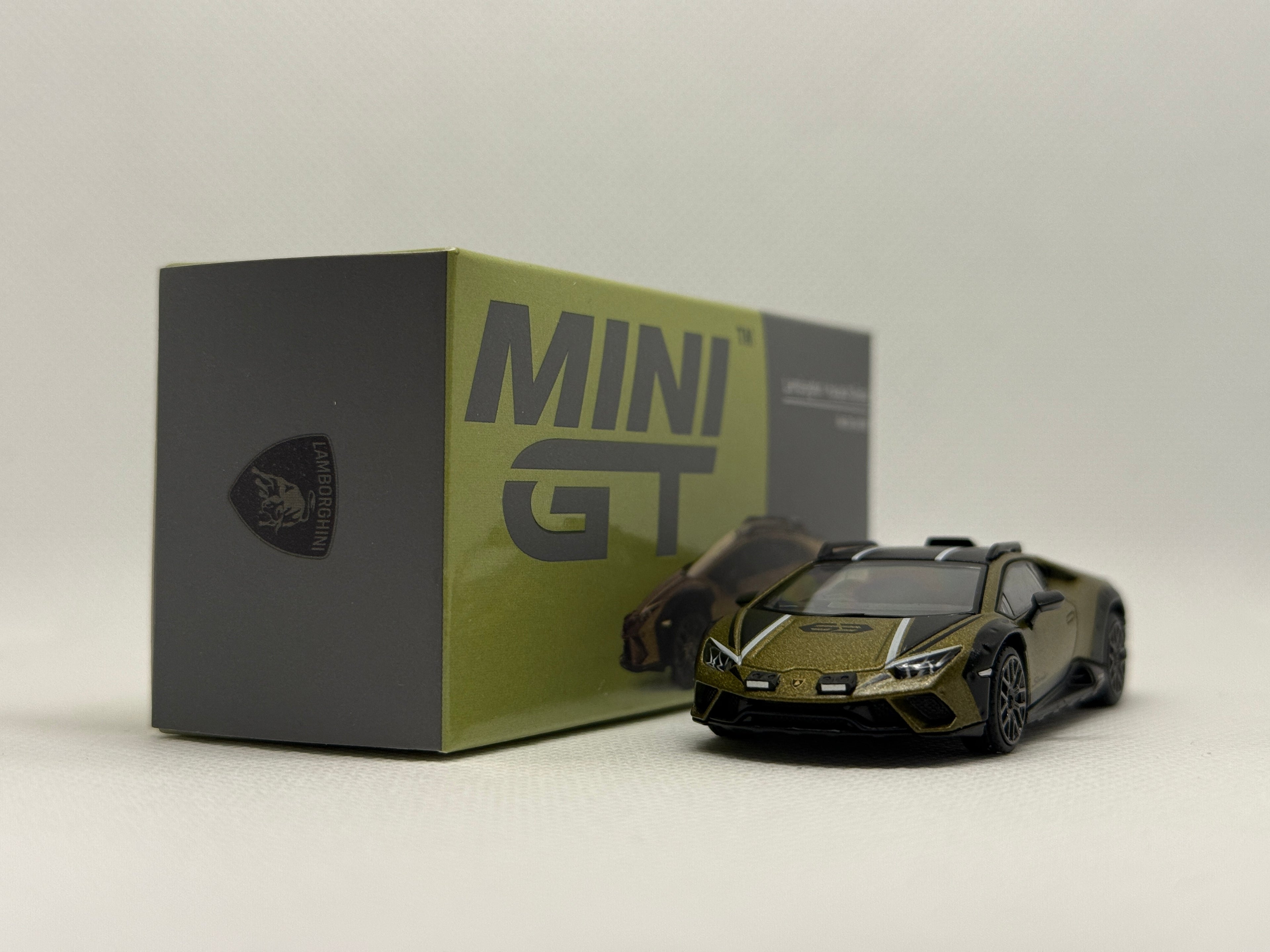 [MINI GT] Lamborghini Huracan Steratto